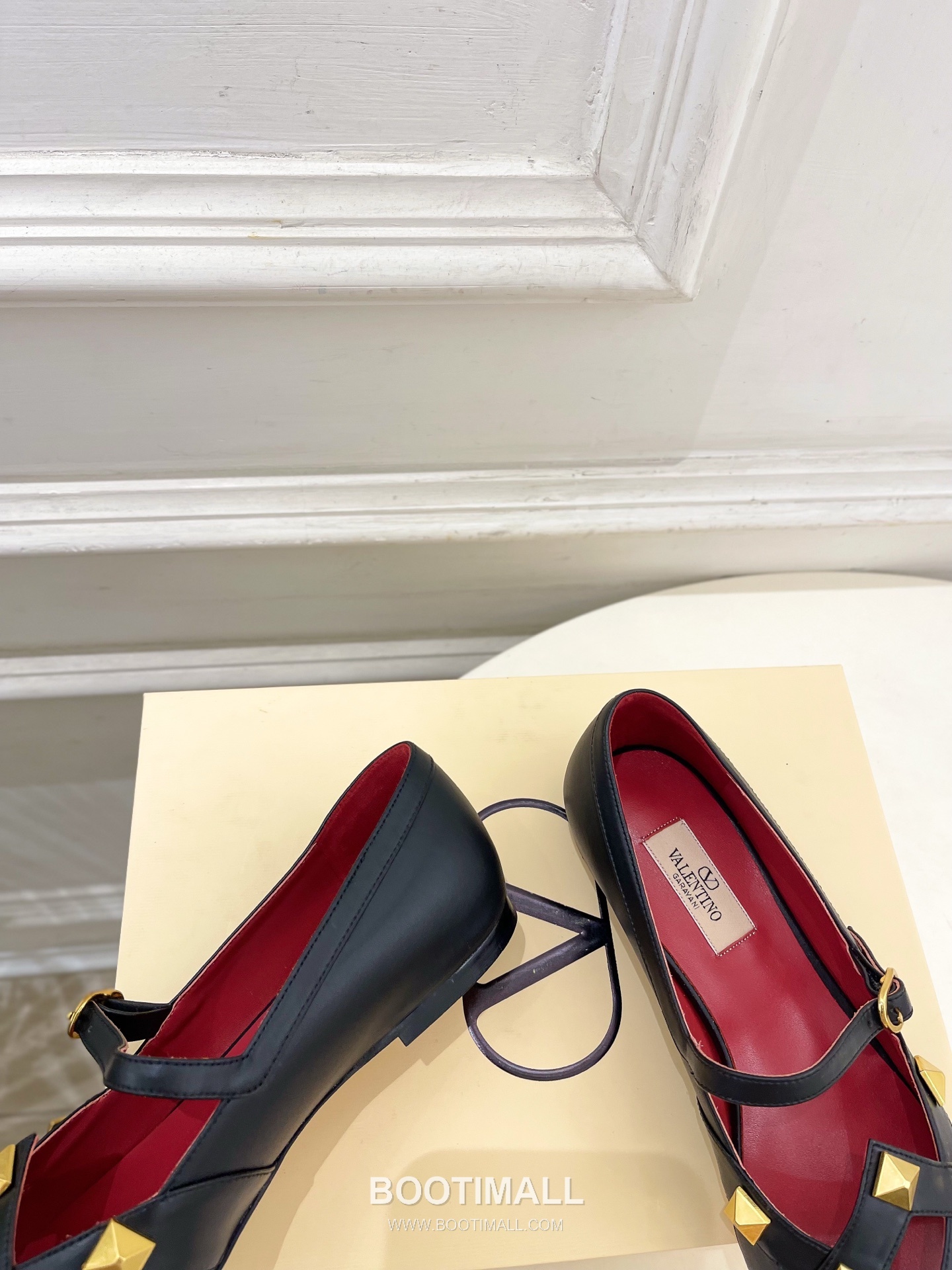 Valentino Garavani Roman Stud Studdy Ballet Flat Lambskin Gold V Buckle Shoes 발렌티노 가라바니 로만 스터드 스터디 발레 플랫 램스킨 골드 V 버클 슈즈 7