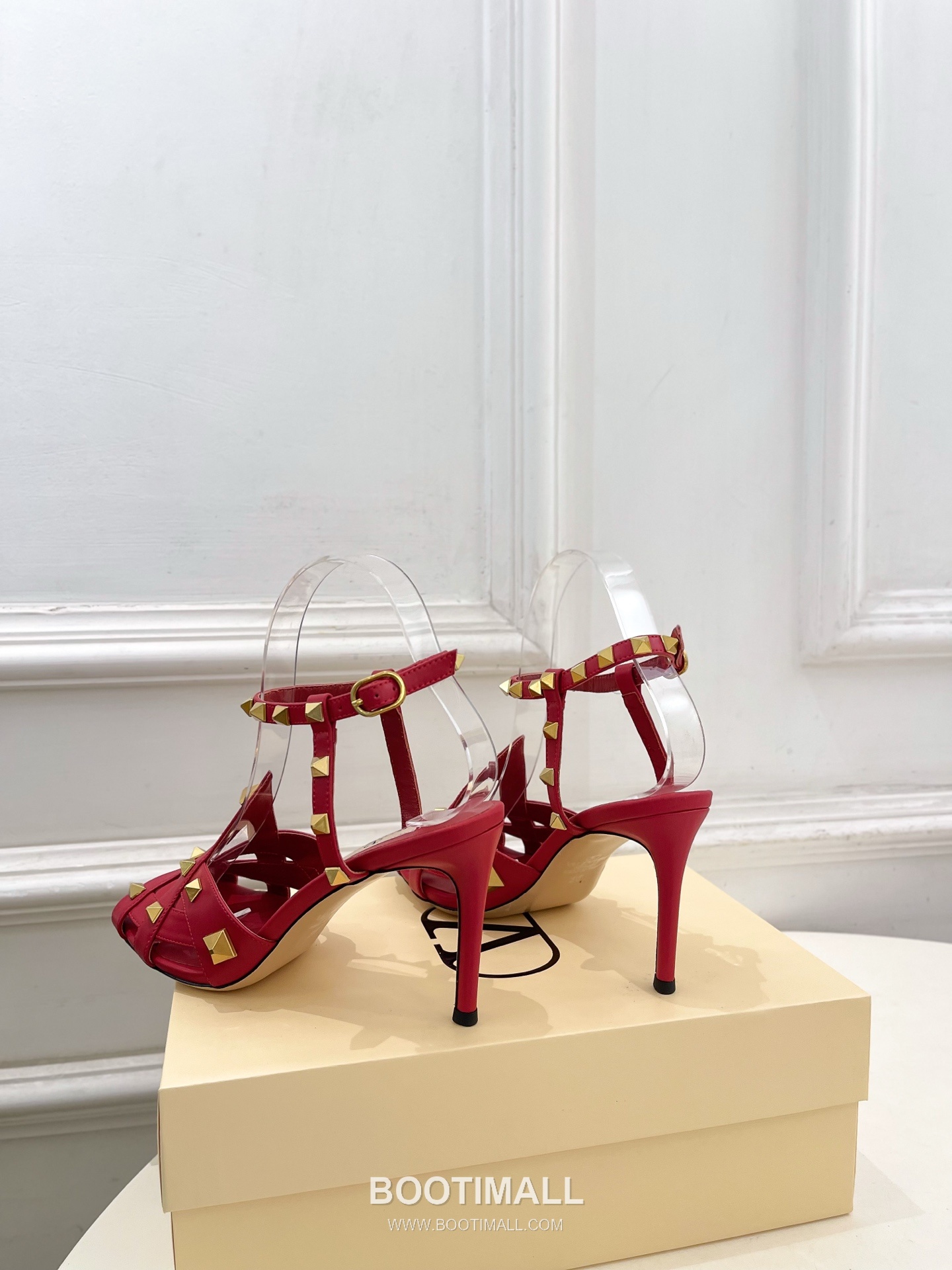 Valentino Garavani Studdy Roman Stud V Logo Pointed Toe Ankle Strap High Heel Sandals 발렌티노 가라바니 스터디 로만 스터드 V 로고 포인티드 토 앵클 스트랩 하이힐 샌들 8