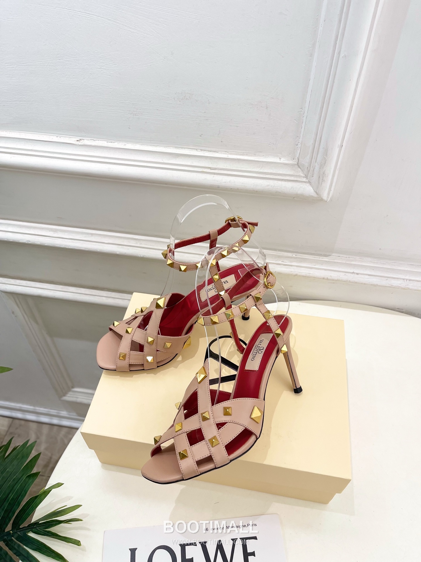 Valentino Garavani Studdy Roman Stud V Logo Pointed Toe Ankle Strap High Heel Sandals 발렌티노 가라바니 스터디 로만 스터드 V 로고 포인티드 토 앵클 스트랩 하이힐 샌들 5