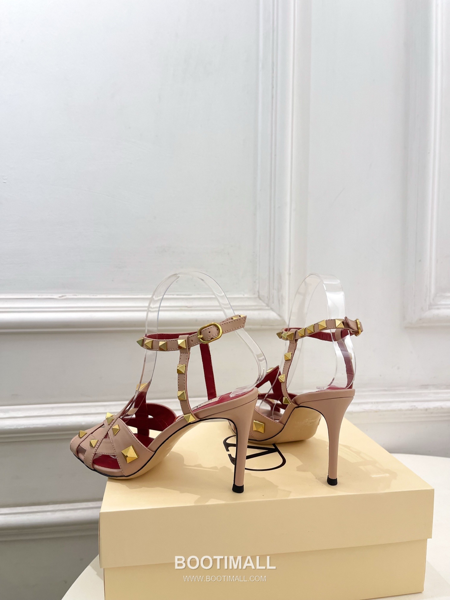 Valentino Garavani Studdy Roman Stud V Logo Pointed Toe Ankle Strap High Heel Sandals 발렌티노 가라바니 스터디 로만 스터드 V 로고 포인티드 토 앵클 스트랩 하이힐 샌들 7