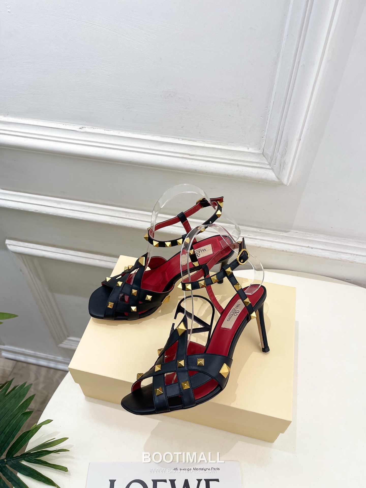 Valentino Garavani Studdy Roman Stud V Logo Pointed Toe Ankle Strap High Heel Sandals 발렌티노 가라바니 스터디 로만 스터드 V 로고 포인티드 토 앵클 스트랩 하이힐 샌들 5