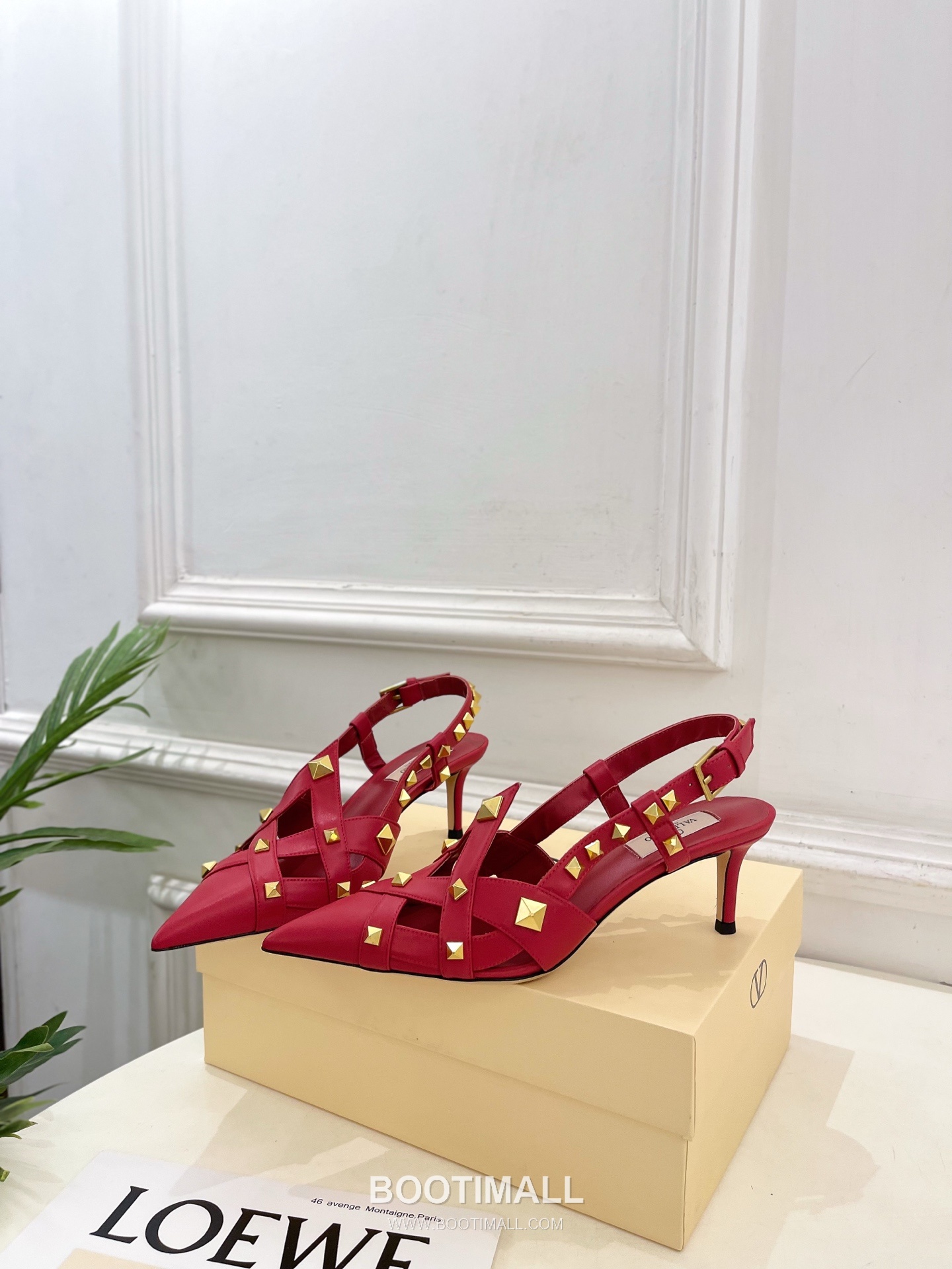 Valentino Garavani Studdy Roman Stud V Logo Buckle Ankle Strap Pointed Toe High Heel Sandals 발렌티노 가라바니 스터디 로만 스터드 V 로고 버클 앵클 스트랩 포인티드 토 하이힐 샌들 3