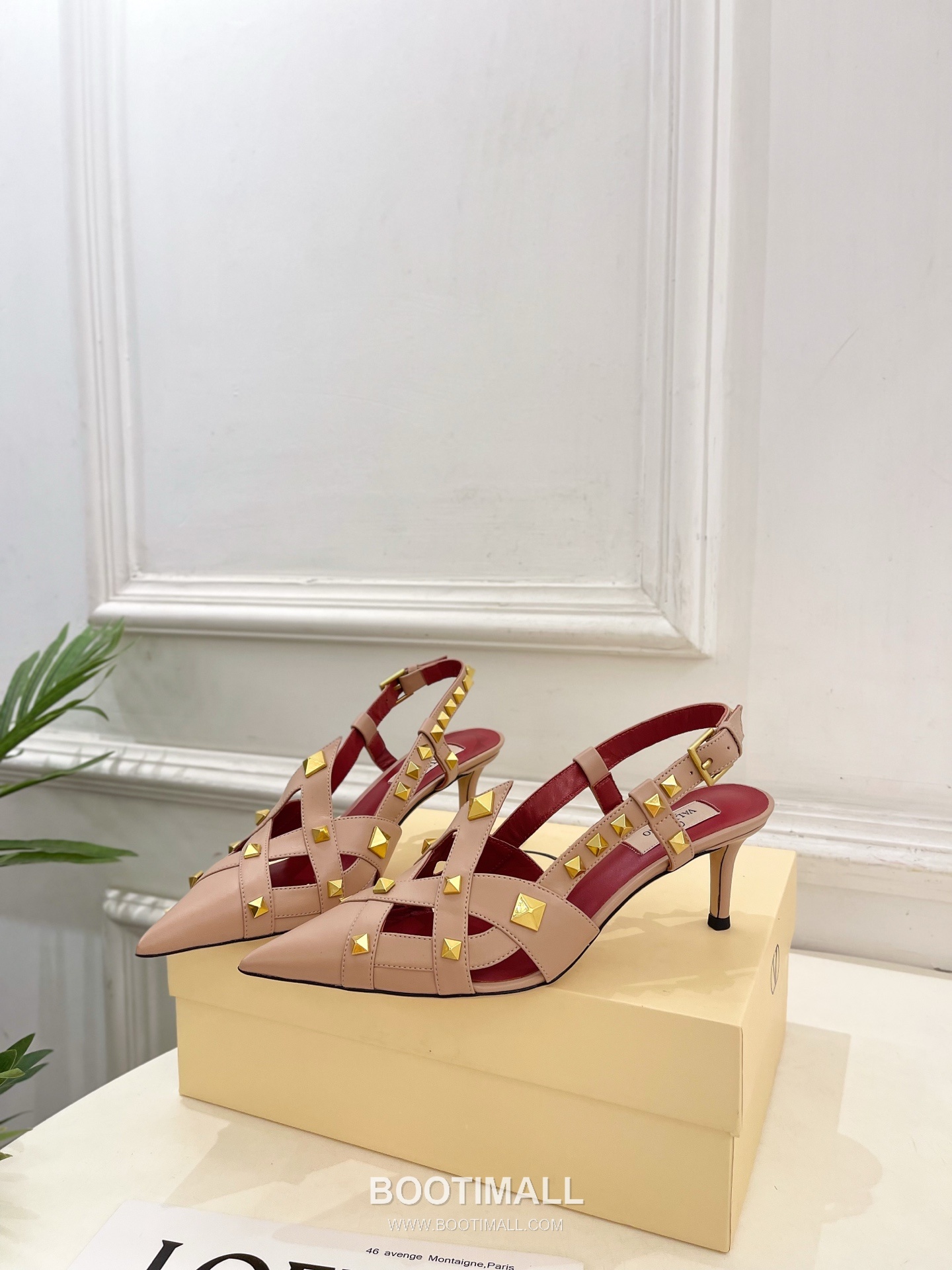 Valentino Garavani Studdy Roman Stud V Logo Buckle Ankle Strap Pointed Toe High Heel Sandals 발렌티노 가라바니 스터디 로만 스터드 V 로고 버클 앵클 스트랩 포인티드 토 하이힐 샌들 3