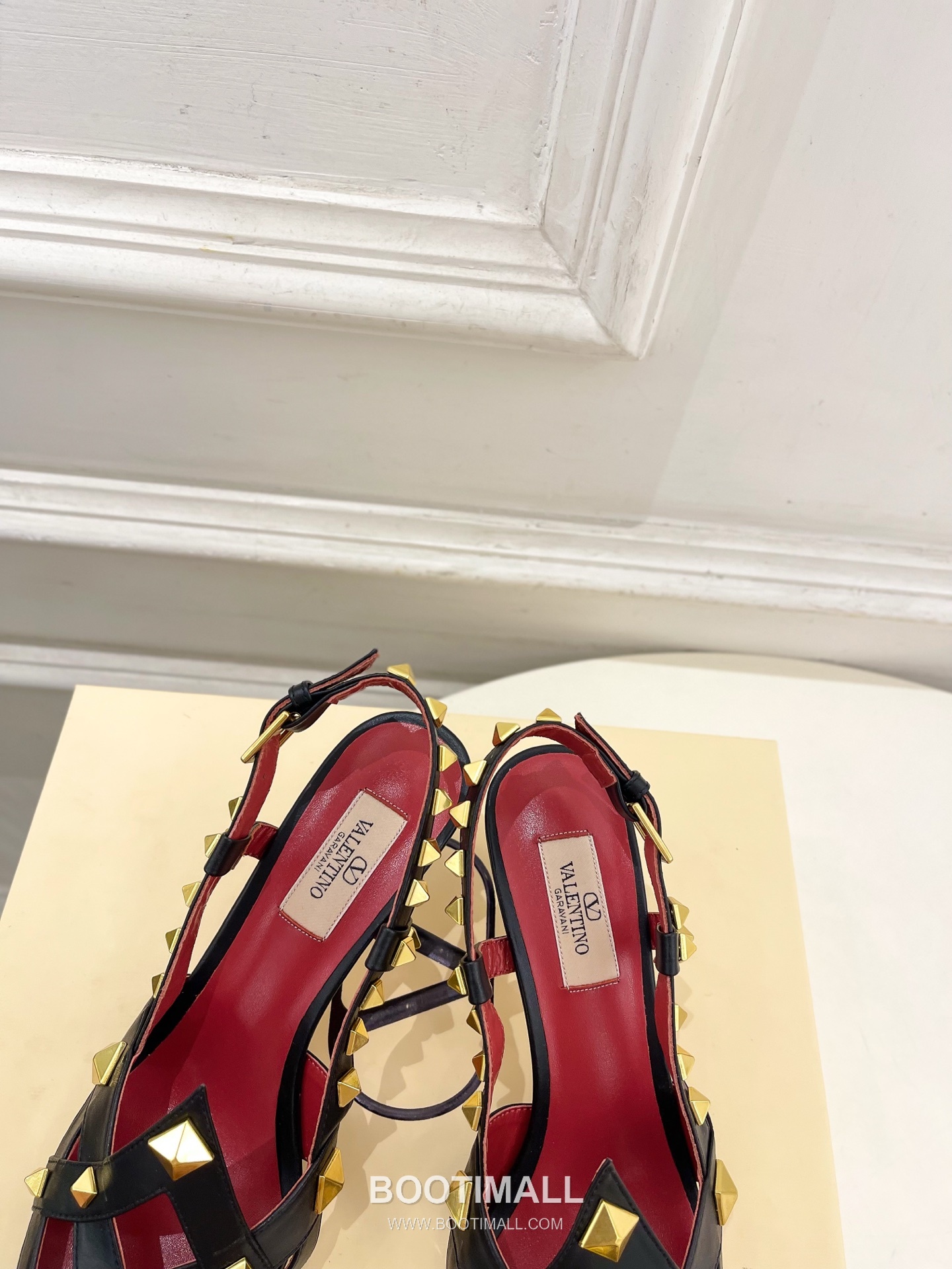 Valentino Garavani Studdy Roman Stud V Logo Buckle Ankle Strap Pointed Toe High Heel Sandals 발렌티노 가라바니 스터디 로만 스터드 V 로고 버클 앵클 스트랩 포인티드 토 하이힐 샌들 7