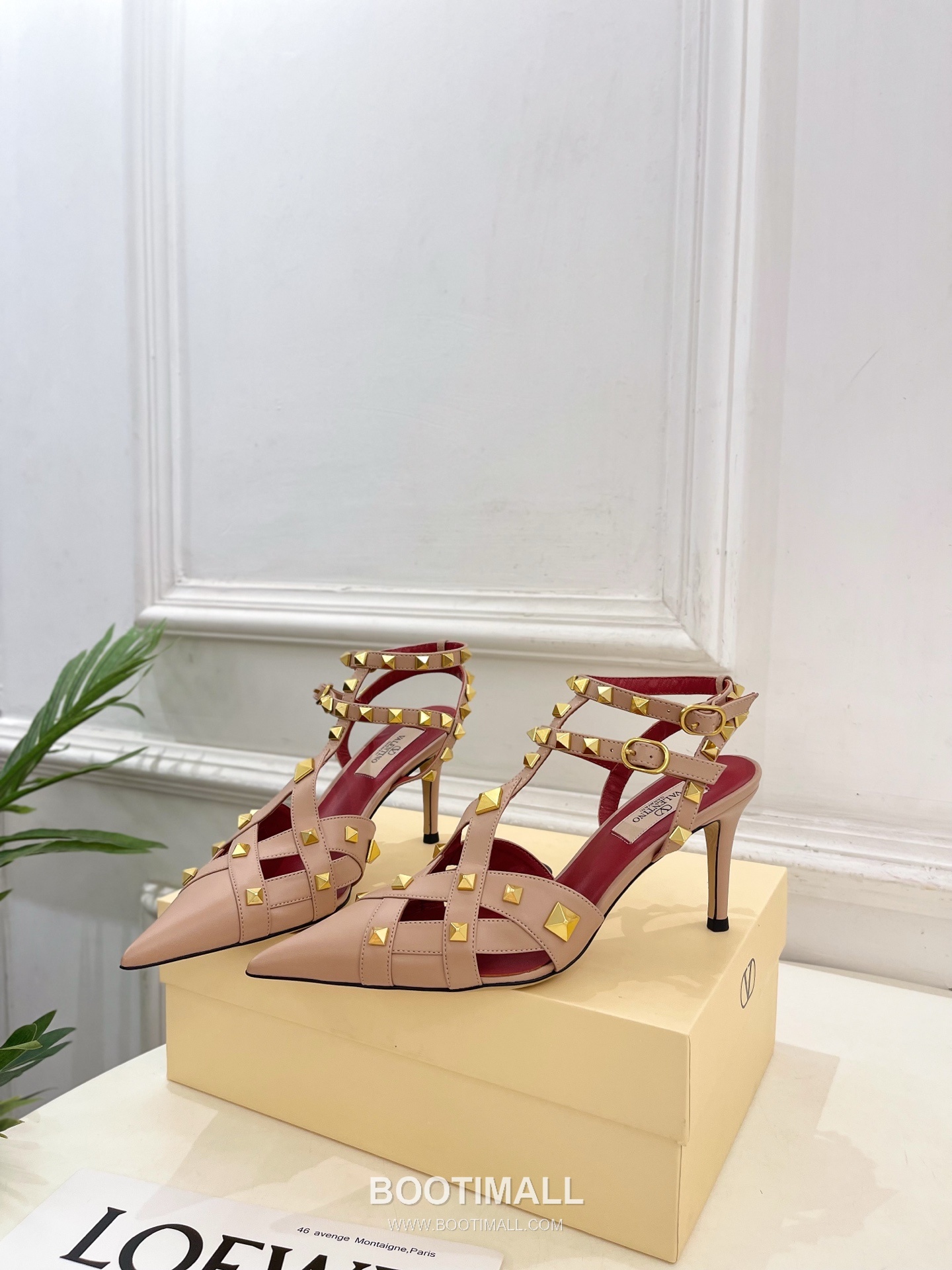 Valentino Garavani Studdy Roman Stud V Logo Buckle Ankle Strap Pointed Toe High Heel Sandals 발렌티노 가라바니 스터디 로만 스터드 V 로고 버클 앵클 스트랩 포인티드 토 하이힐 샌들 3