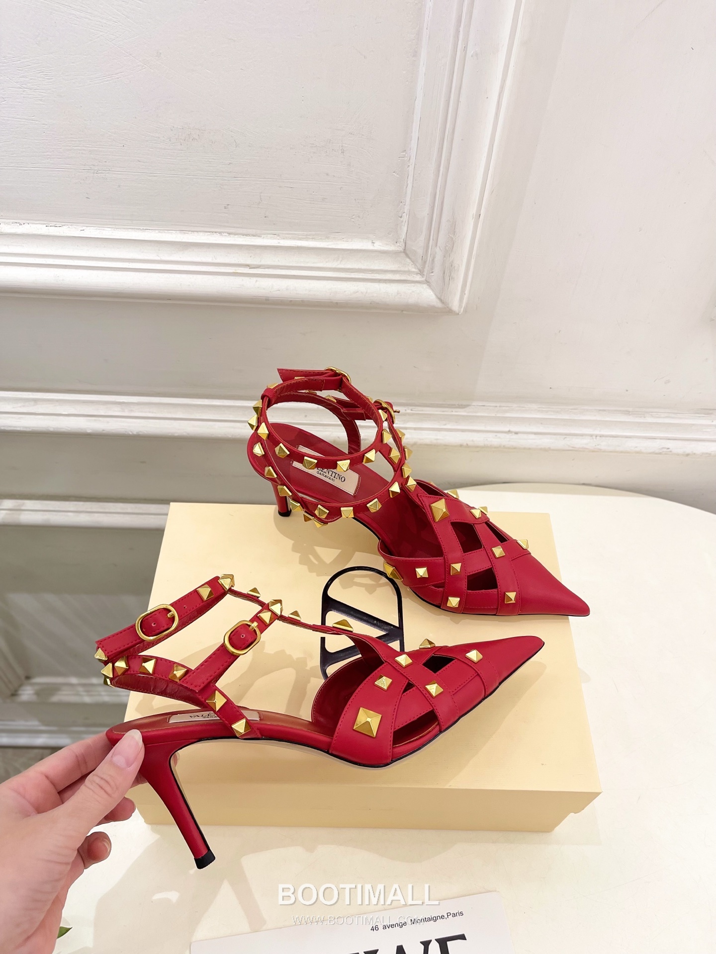 Valentino Garavani Studdy Roman Stud V Logo Buckle Ankle Strap Pointed Toe High Heel Sandals 발렌티노 가라바니 스터디 로만 스터드 V 로고 버클 앵클 스트랩 포인티드 토 하이힐 샌들 4