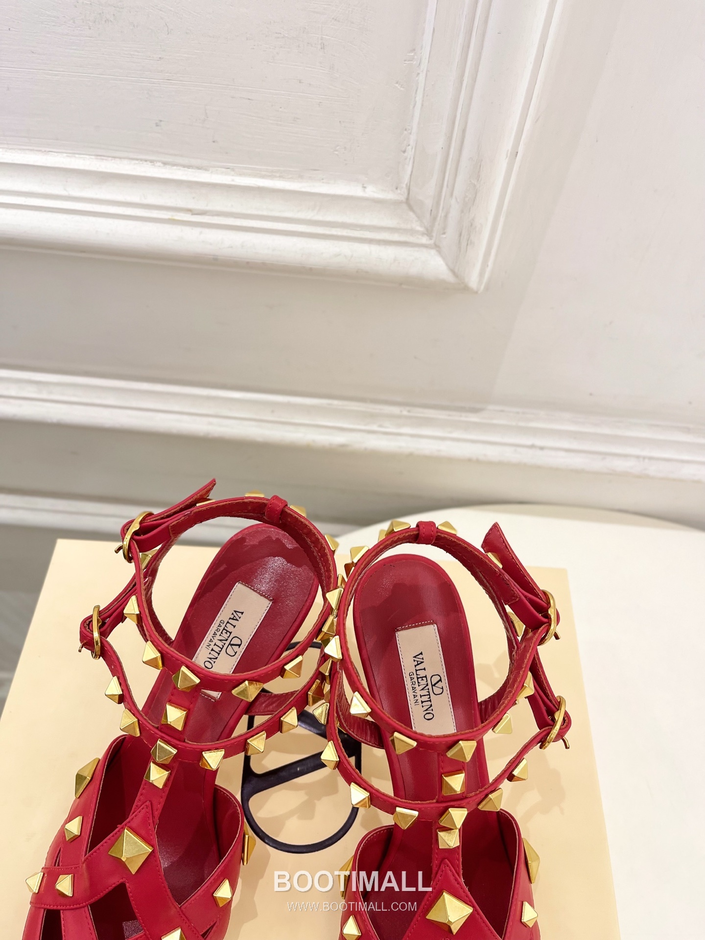 Valentino Garavani Studdy Roman Stud V Logo Buckle Ankle Strap Pointed Toe High Heel Sandals 발렌티노 가라바니 스터디 로만 스터드 V 로고 버클 앵클 스트랩 포인티드 토 하이힐 샌들 7