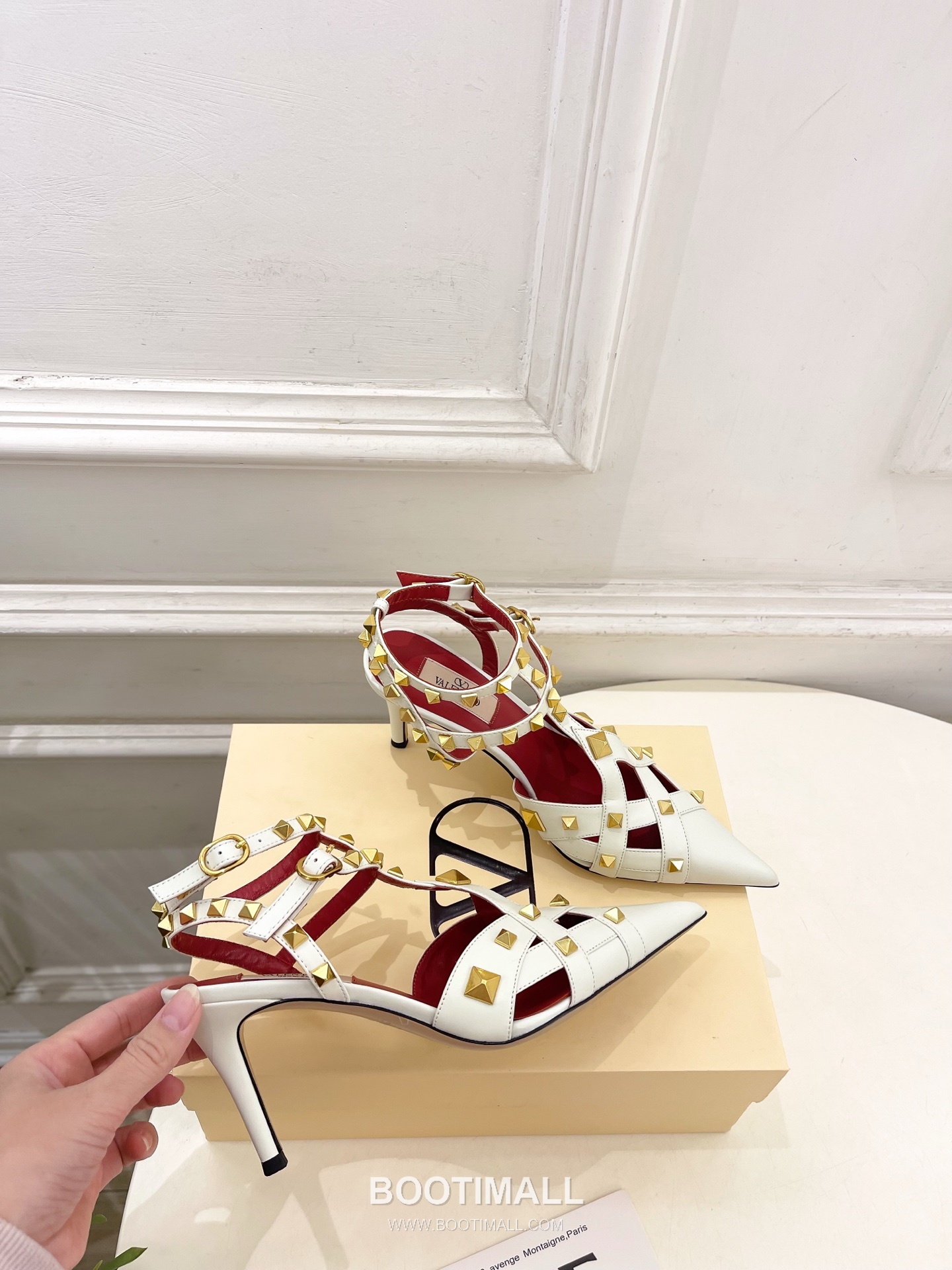Valentino Garavani Studdy Roman Stud V Logo Buckle Ankle Strap Pointed Toe High Heel Sandals 발렌티노 가라바니 스터디 로만 스터드 V 로고 버클 앵클 스트랩 포인티드 토 하이힐 샌들 4