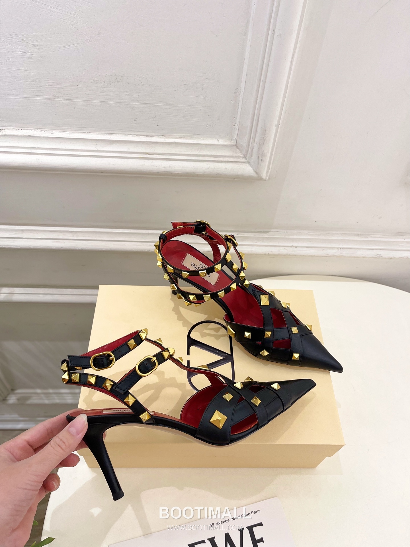Valentino Garavani Studdy Roman Stud V Logo Buckle Ankle Strap Pointed Toe High Heel Sandals 발렌티노 가라바니 스터디 로만 스터드 V 로고 버클 앵클 스트랩 포인티드 토 하이힐 샌들 4
