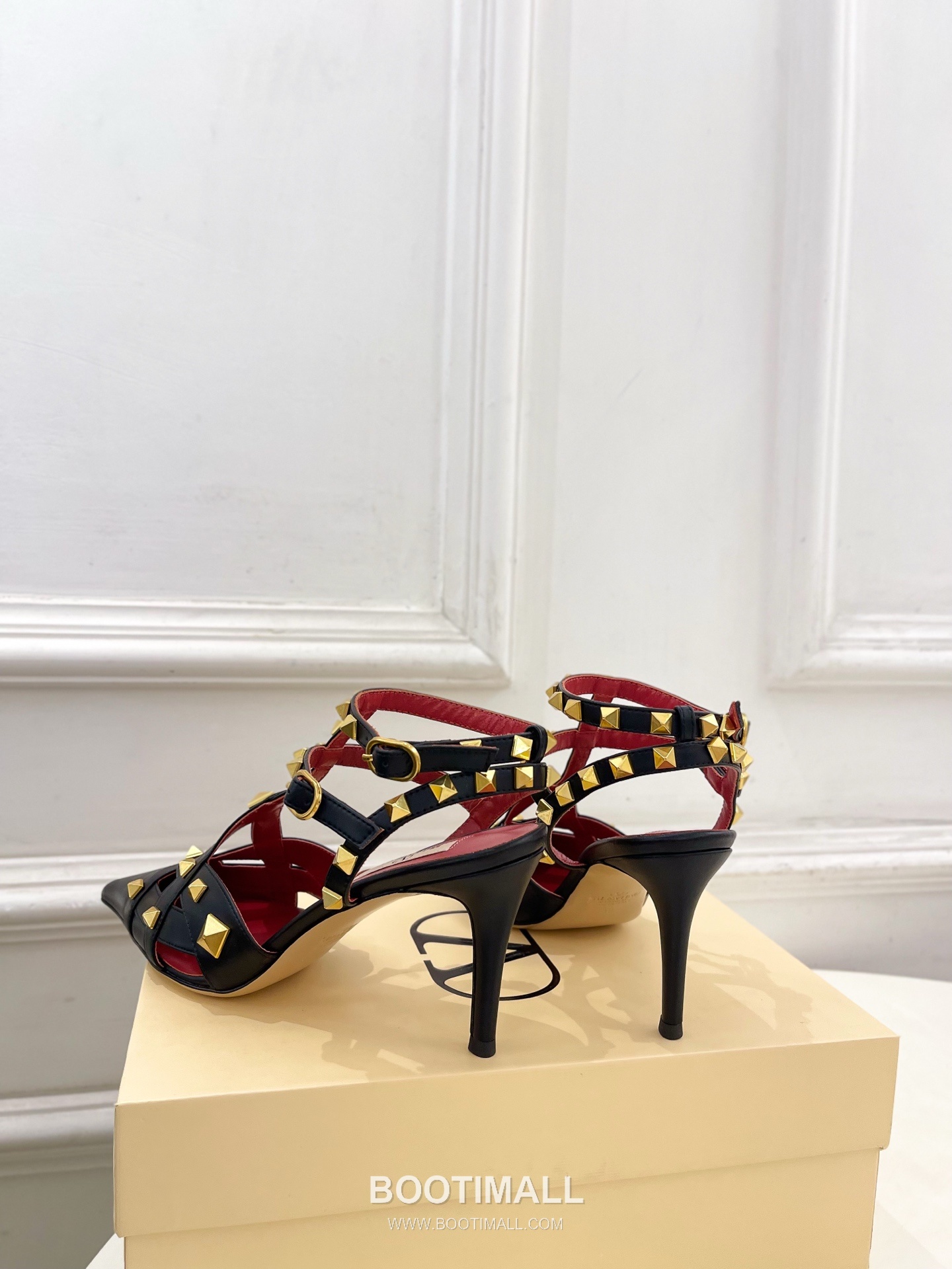 Valentino Garavani Studdy Roman Stud V Logo Buckle Ankle Strap Pointed Toe High Heel Sandals 발렌티노 가라바니 스터디 로만 스터드 V 로고 버클 앵클 스트랩 포인티드 토 하이힐 샌들 8