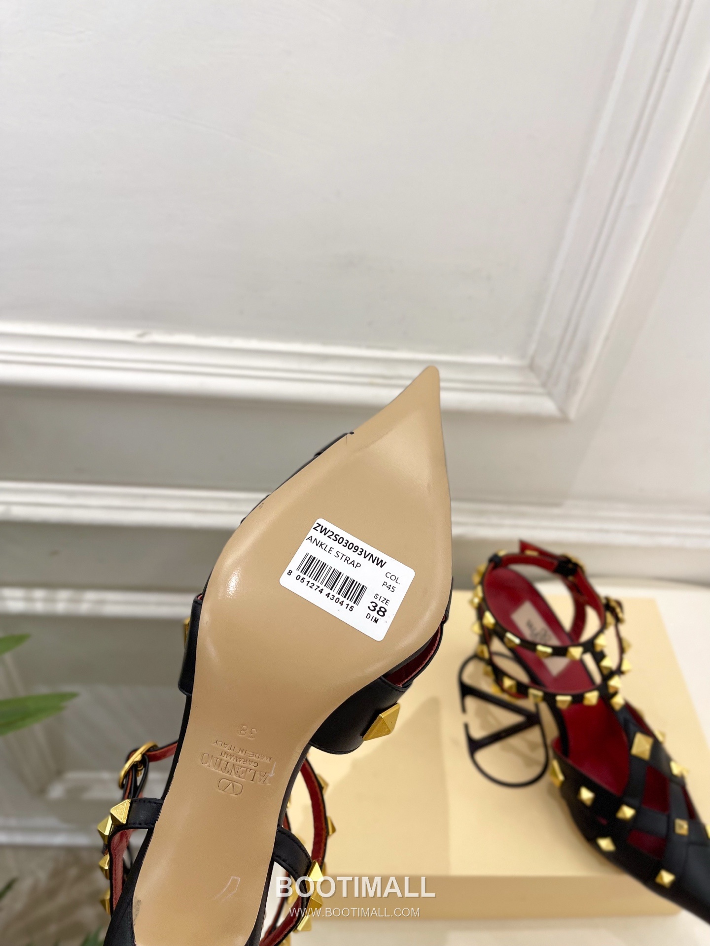 Valentino Garavani Studdy Roman Stud V Logo Buckle Ankle Strap Pointed Toe High Heel Sandals 발렌티노 가라바니 스터디 로만 스터드 V 로고 버클 앵클 스트랩 포인티드 토 하이힐 샌들 9