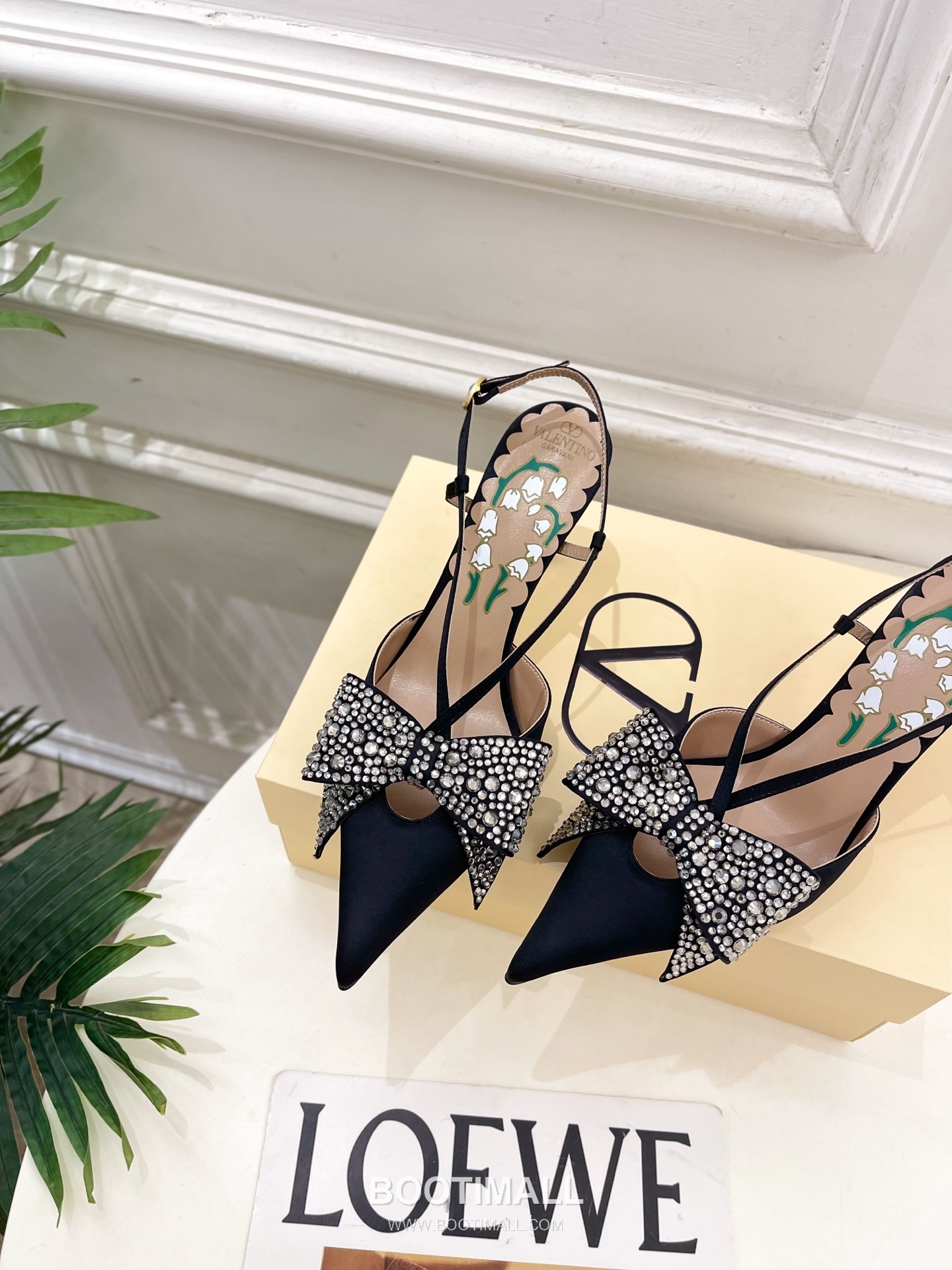 Valentino Garavani Bowow Crystal Butterfly Bow Slingback Pointed Toe Silk Satin High Heels 발렌티노 가라바니 보우와우 크리스탈 나비 리본 슬링백 포인티드 토 실크 새틴 하이힐 6