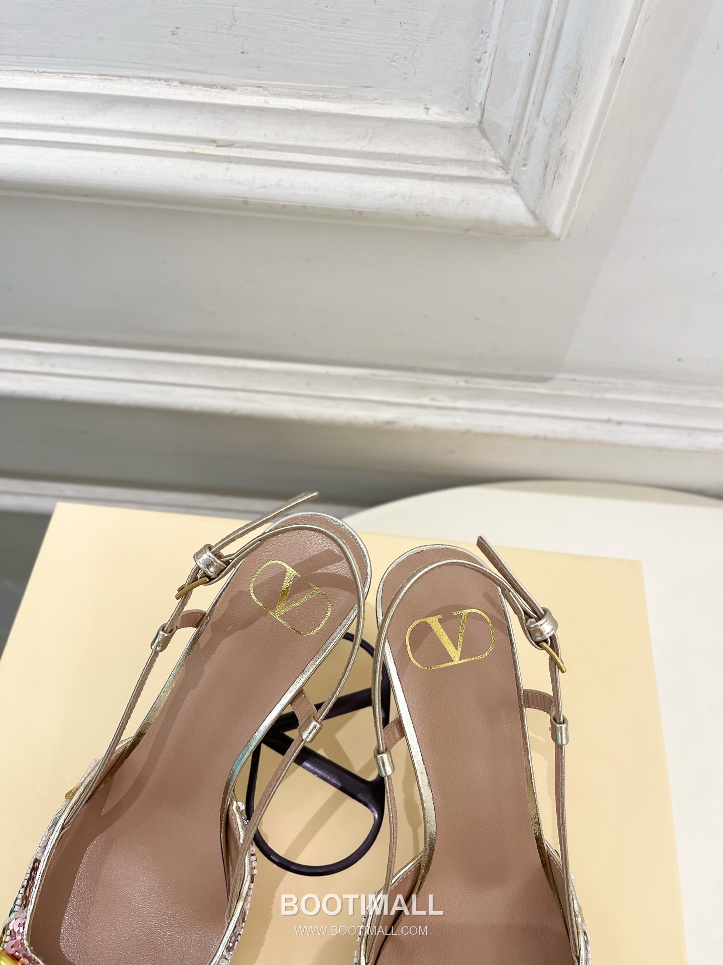 Valentino V Logo Sequin Pointed Toe Stiletto High Heel Pumps Silver 발렌티노 V 로고 시퀸 포인티드 토 스틸레토 하이힐 펌프스 실버 7