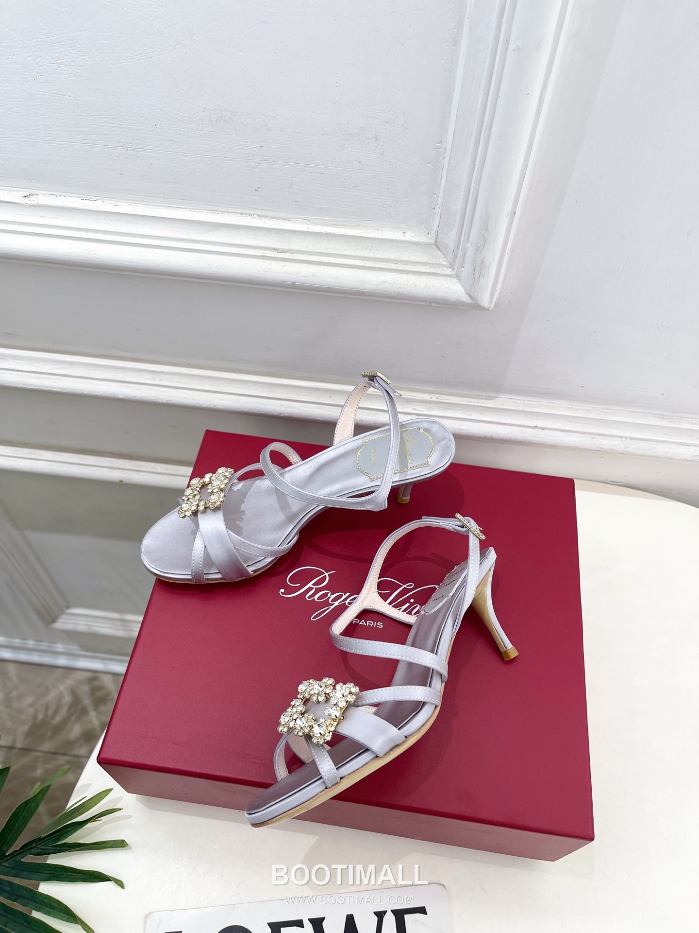 Valentino V Logo Sequin Pointed Toe Stiletto High Heel Pumps Silver 발렌티노 V 로고 시퀸 포인티드 토 스틸레토 하이힐 펌프스 실버 5