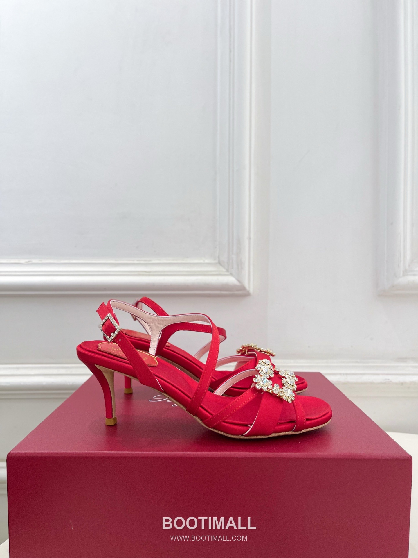 Valentino V Logo Sequin Pointed Toe Stiletto High Heel Pumps Silver 발렌티노 V 로고 시퀸 포인티드 토 스틸레토 하이힐 펌프스 실버 2