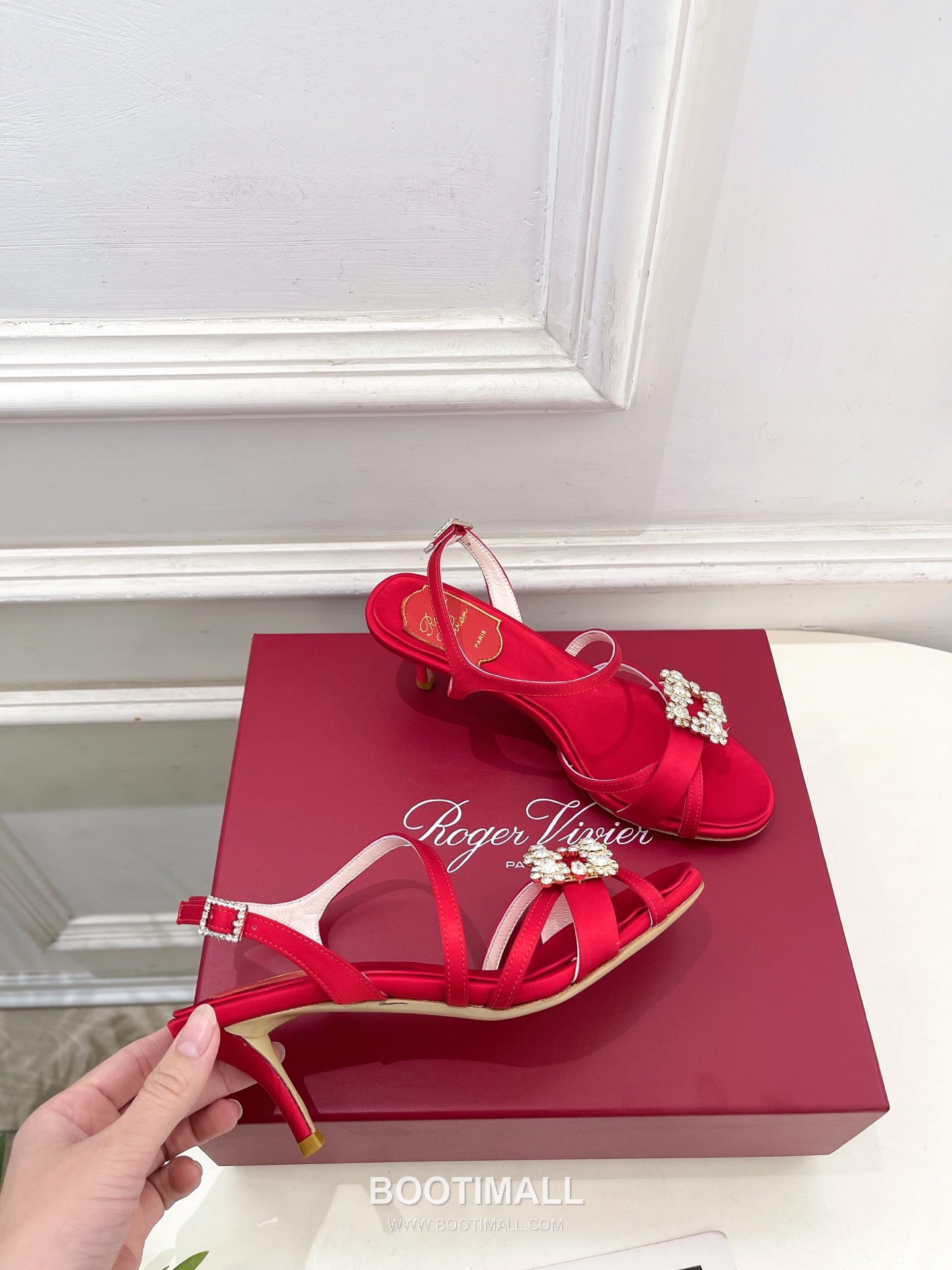 Valentino V Logo Sequin Pointed Toe Stiletto High Heel Pumps Silver 발렌티노 V 로고 시퀸 포인티드 토 스틸레토 하이힐 펌프스 실버 4