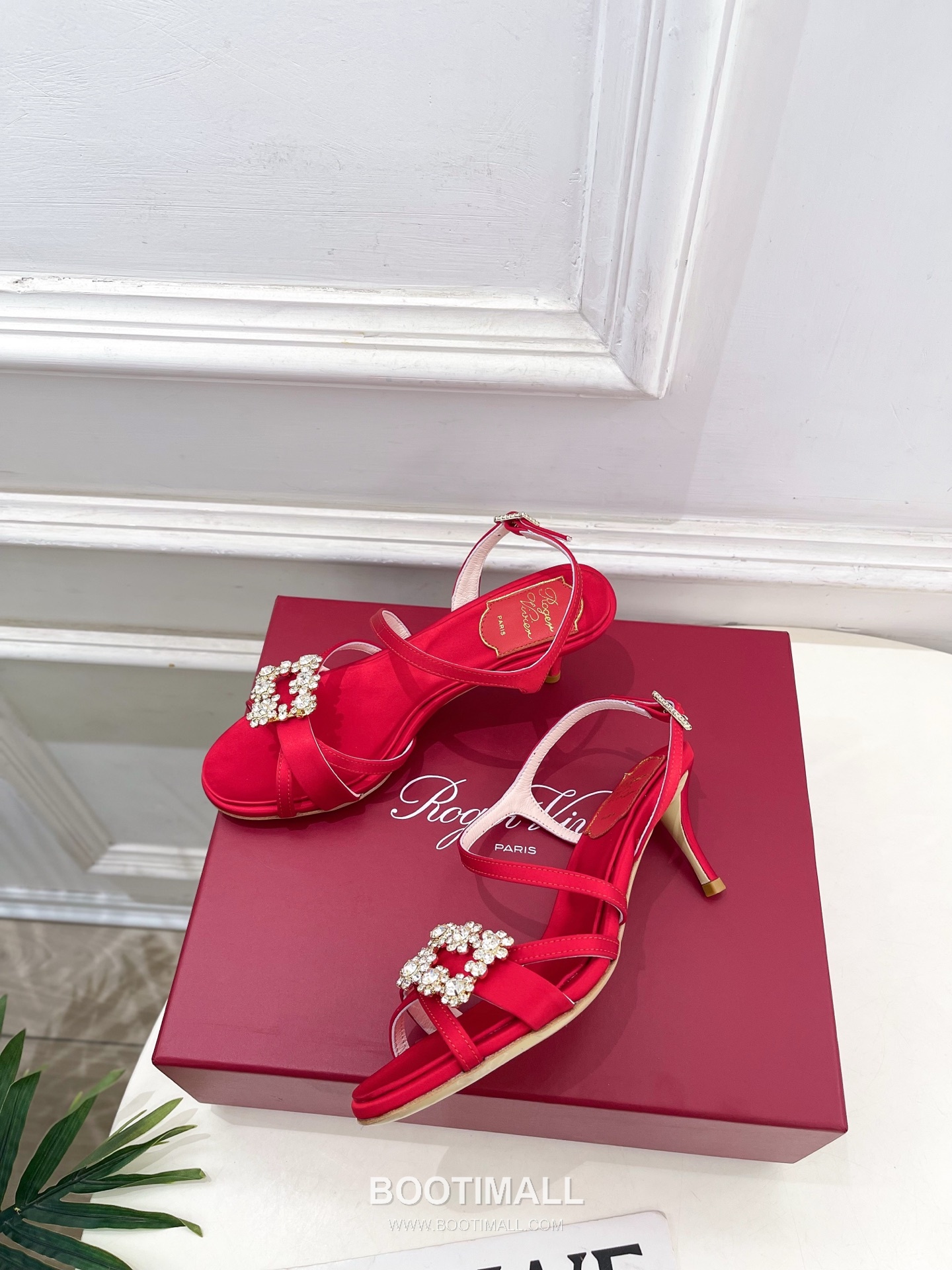 Valentino V Logo Sequin Pointed Toe Stiletto High Heel Pumps Silver 발렌티노 V 로고 시퀸 포인티드 토 스틸레토 하이힐 펌프스 실버 5