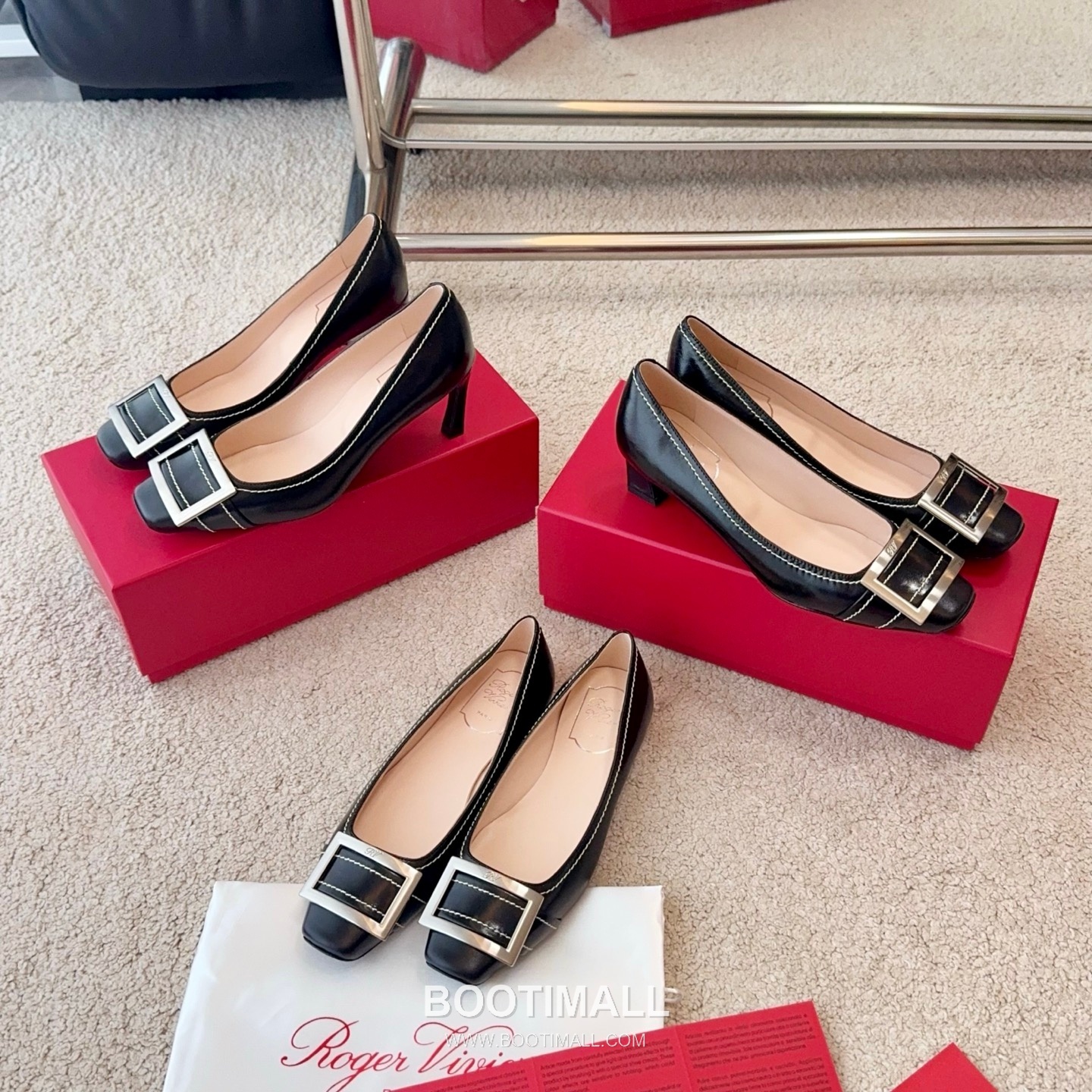 Roger Vivier Trompette Stitched Calfskin White Pumps 로저비비에 트롱페트 스티치 송아지가죽 화이트 펌프스 1