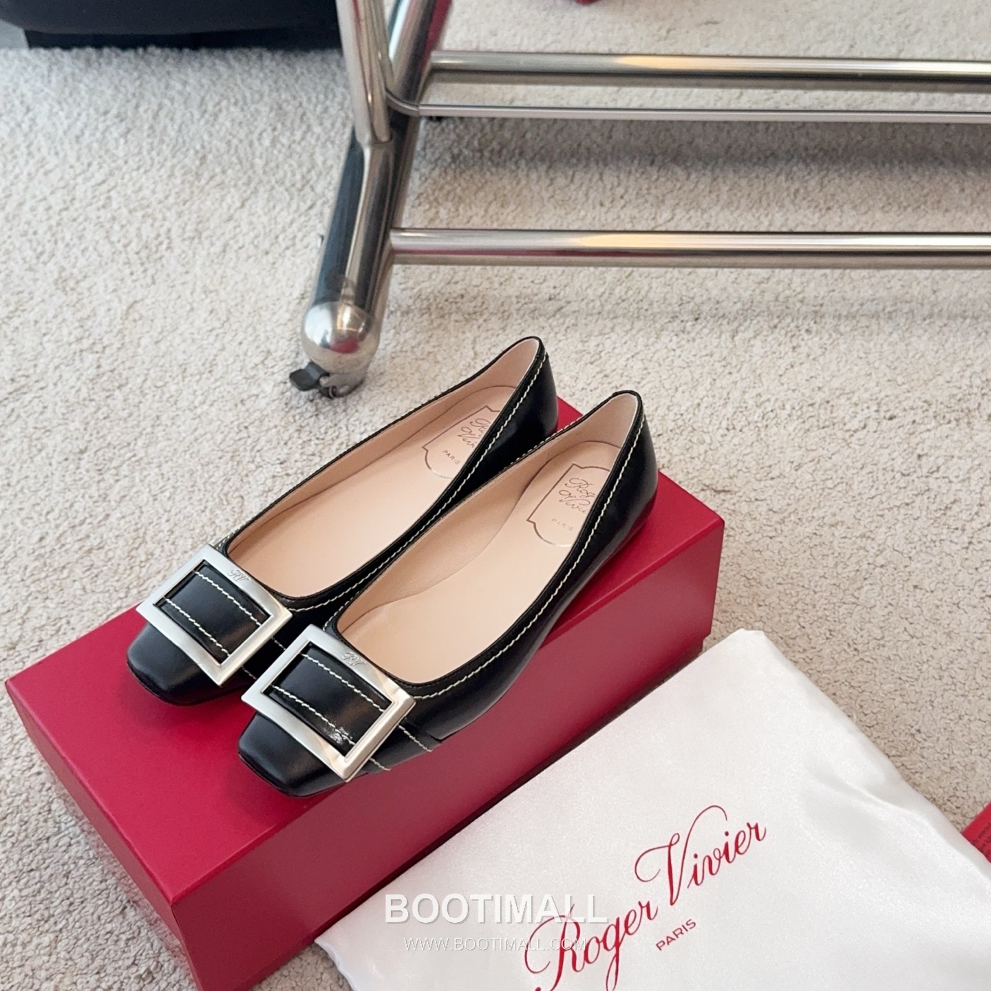 Roger Vivier Trompette Stitched Calfskin White Pumps 로저비비에 트롱페트 스티치 송아지가죽 화이트 펌프스 6