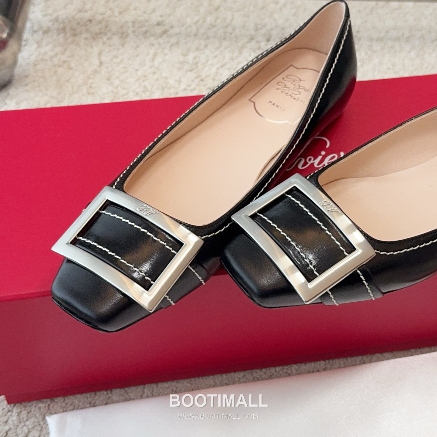 Roger Vivier Trompette Stitched Calfskin White Pumps 로저비비에 트롱페트 스티치 송아지가죽 화이트 펌프스 7