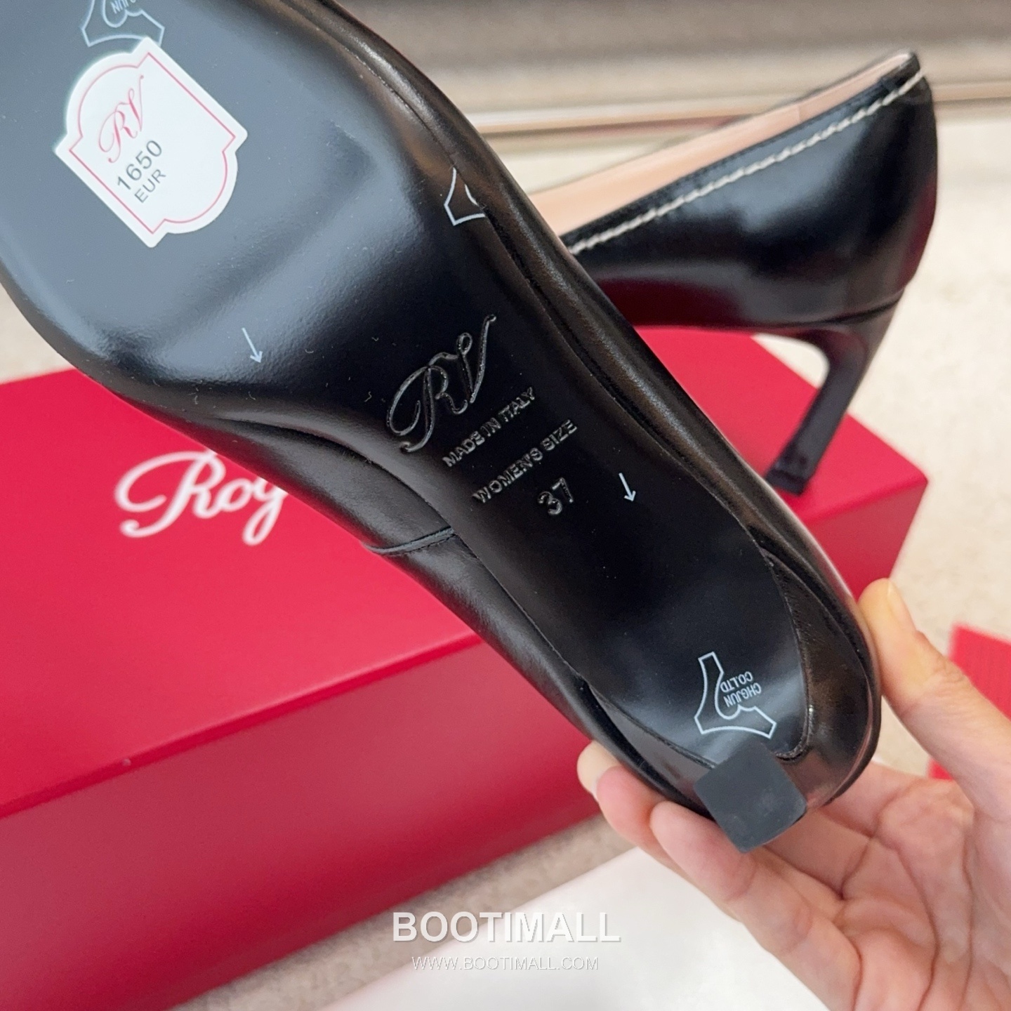 Roger Vivier Trompette Stitched Calfskin White Pumps 로저비비에 트롱페트 스티치 송아지가죽 화이트 펌프스 9
