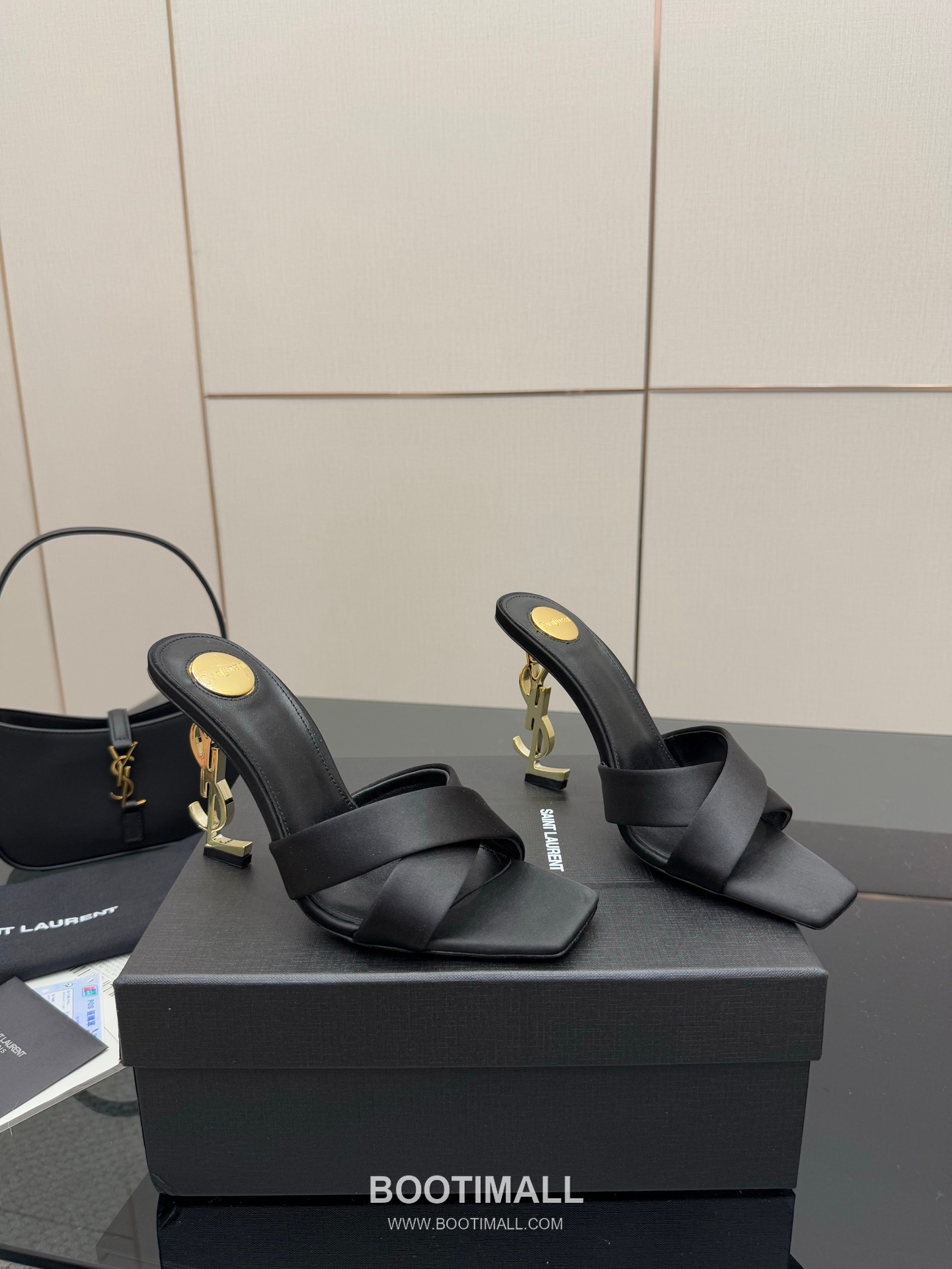 Saint Laurent YSL Logo Metallic Heel Silk Patent Leather Mule Sandals 생로랑 YSL 로고 메탈릭 힐 실크 페이턴트 레더 뮬 샌들 2