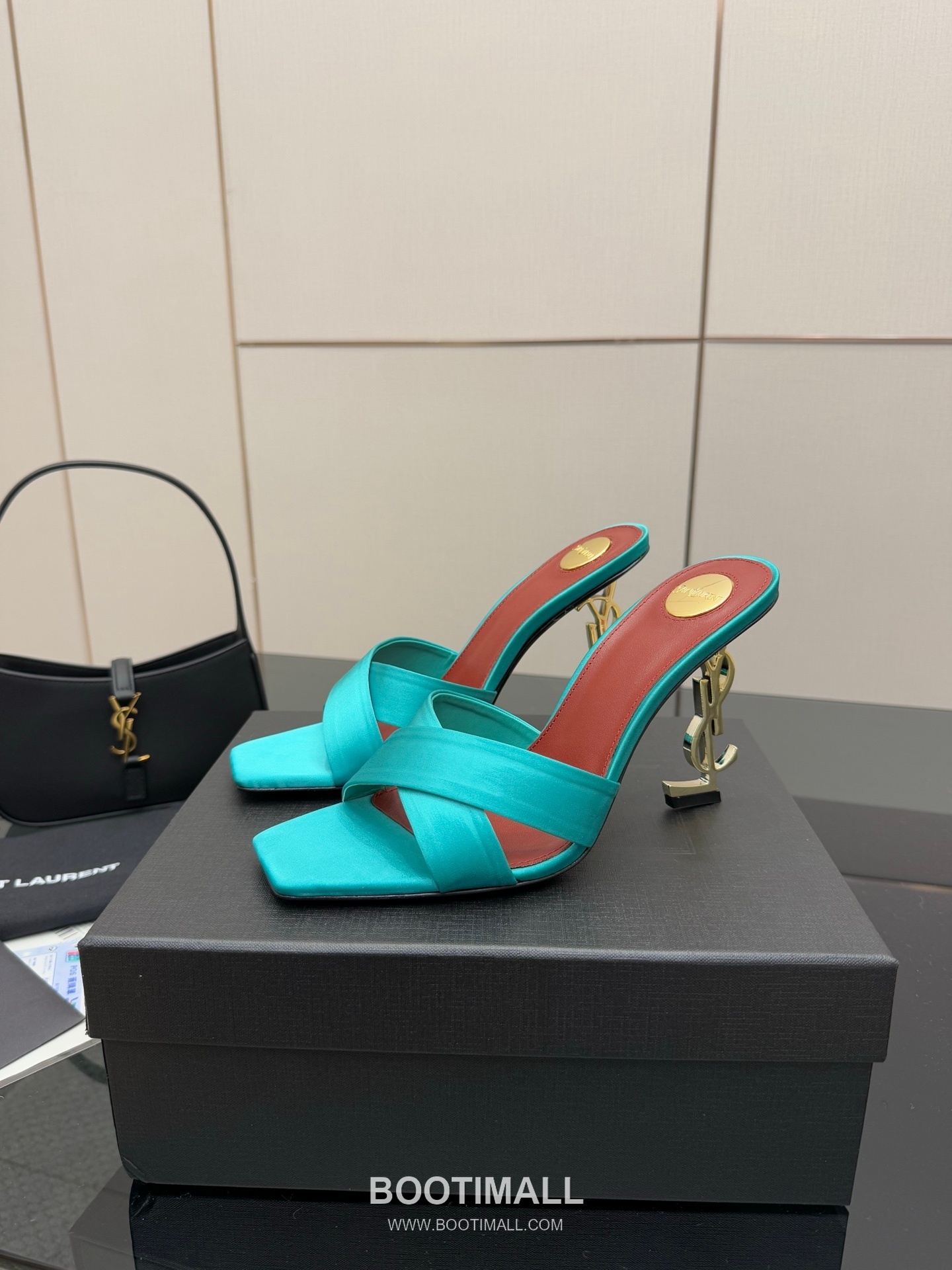 Saint Laurent YSL Logo Metallic Heel Silk Patent Leather Mule Sandals 생로랑 YSL 로고 메탈릭 힐 실크 페이턴트 레더 뮬 샌들 3