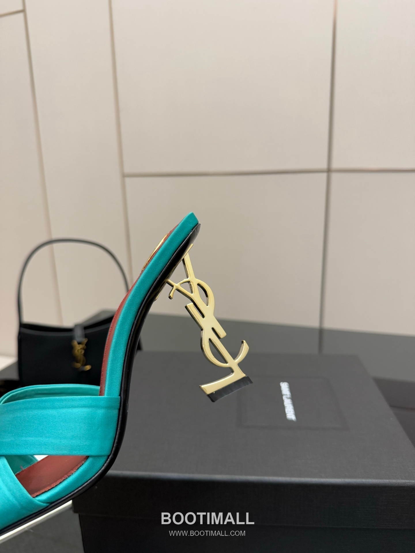 Saint Laurent YSL Logo Metallic Heel Silk Patent Leather Mule Sandals 생로랑 YSL 로고 메탈릭 힐 실크 페이턴트 레더 뮬 샌들 6