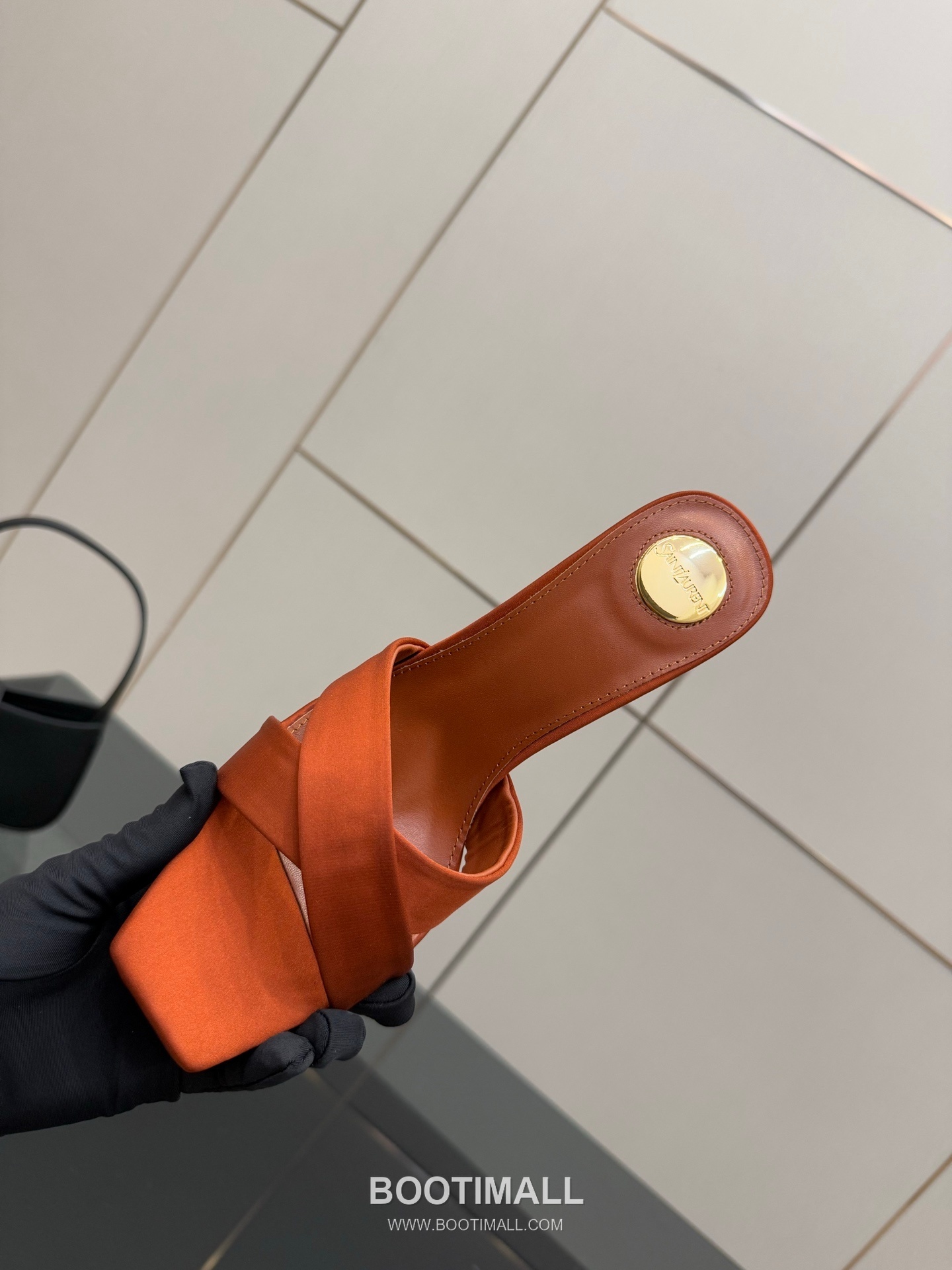 Saint Laurent YSL Logo Metallic Heel Silk Patent Leather Mule Sandals 생로랑 YSL 로고 메탈릭 힐 실크 페이턴트 레더 뮬 샌들 8