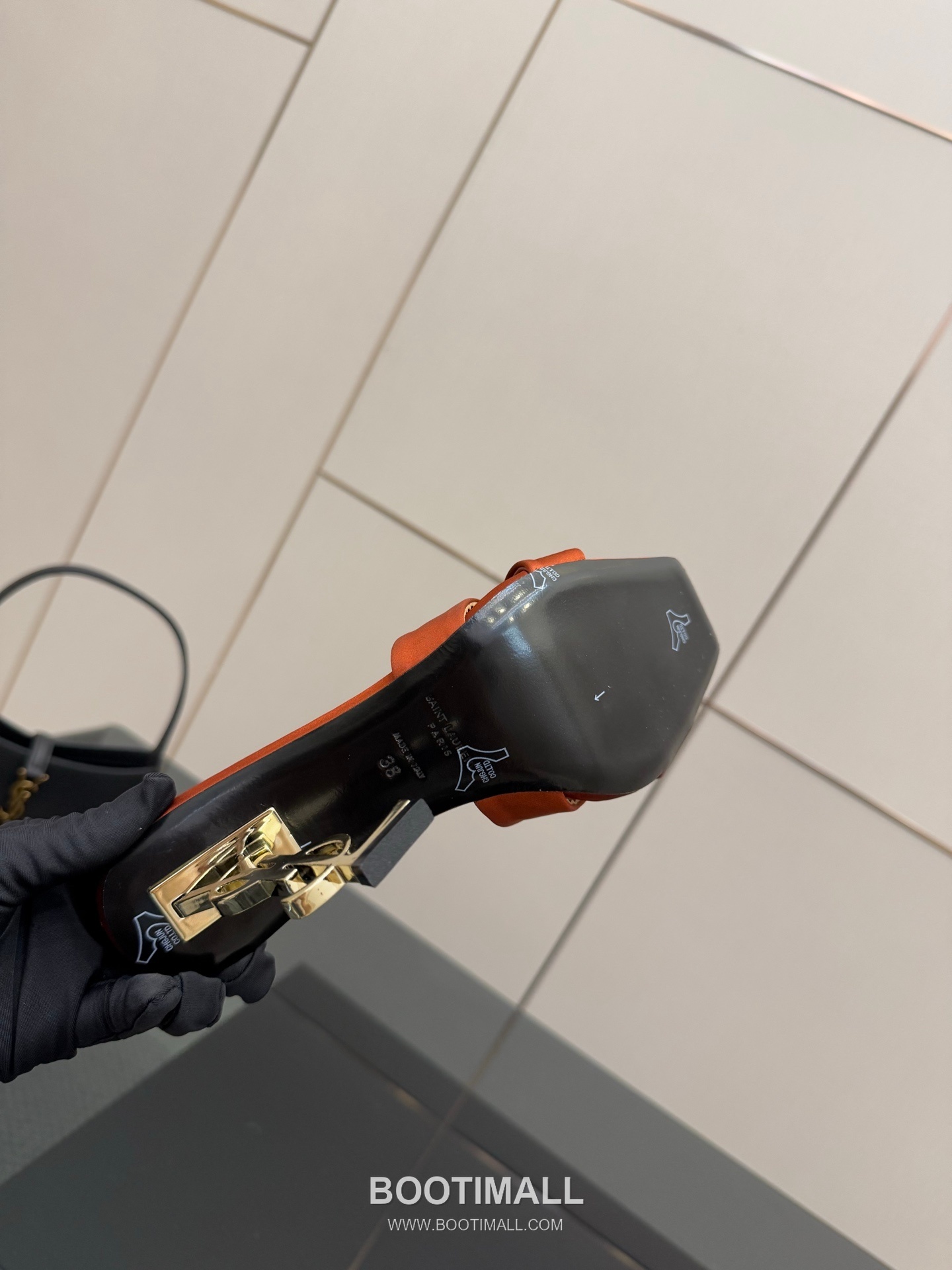 Saint Laurent YSL Logo Metallic Heel Silk Patent Leather Mule Sandals 생로랑 YSL 로고 메탈릭 힐 실크 페이턴트 레더 뮬 샌들 9