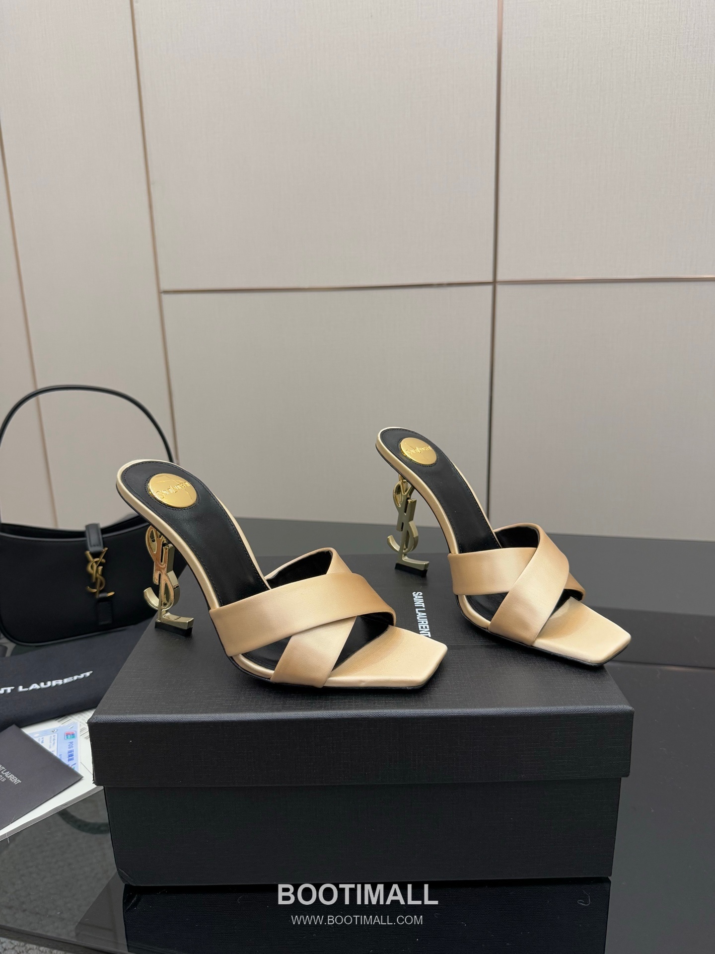 Saint Laurent YSL Logo Metallic Heel Silk Patent Leather Mule Sandals 생로랑 YSL 로고 메탈릭 힐 실크 페이턴트 레더 뮬 샌들 2