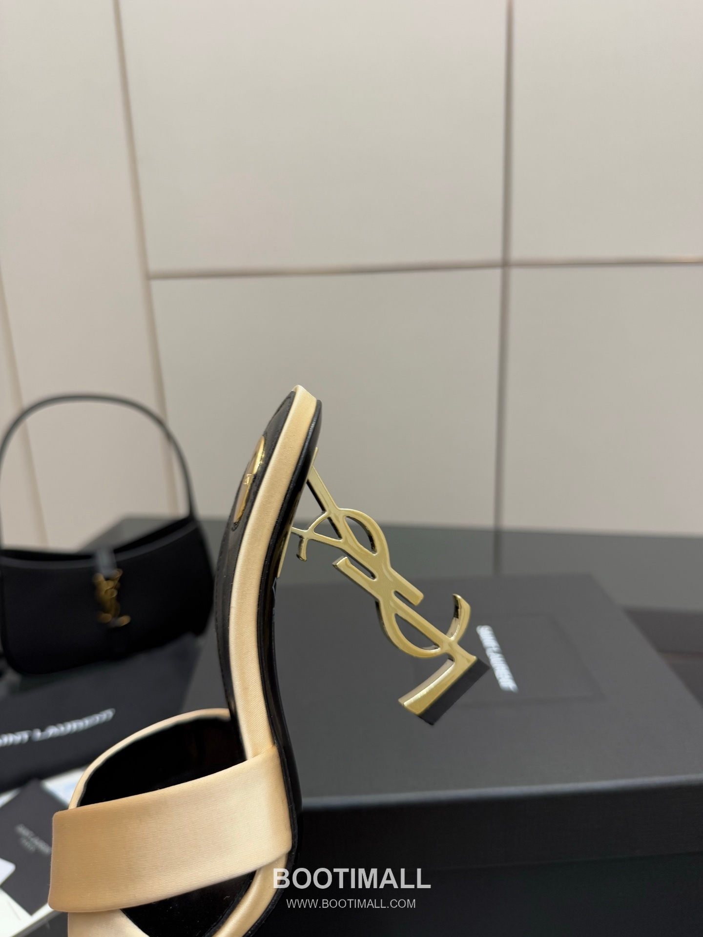 Saint Laurent YSL Logo Metallic Heel Silk Patent Leather Mule Sandals 생로랑 YSL 로고 메탈릭 힐 실크 페이턴트 레더 뮬 샌들 6