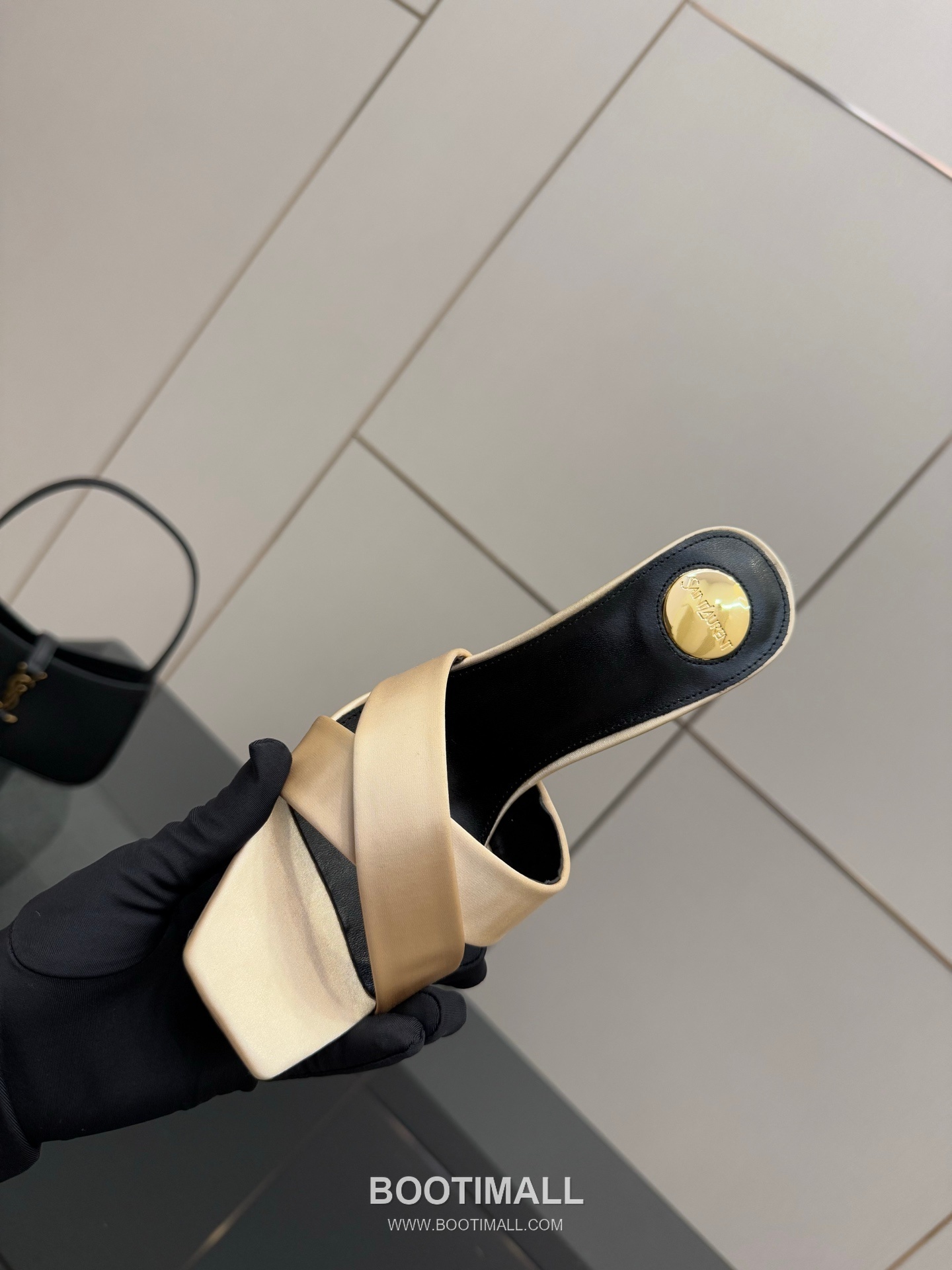 Saint Laurent YSL Logo Metallic Heel Silk Patent Leather Mule Sandals 생로랑 YSL 로고 메탈릭 힐 실크 페이턴트 레더 뮬 샌들 8