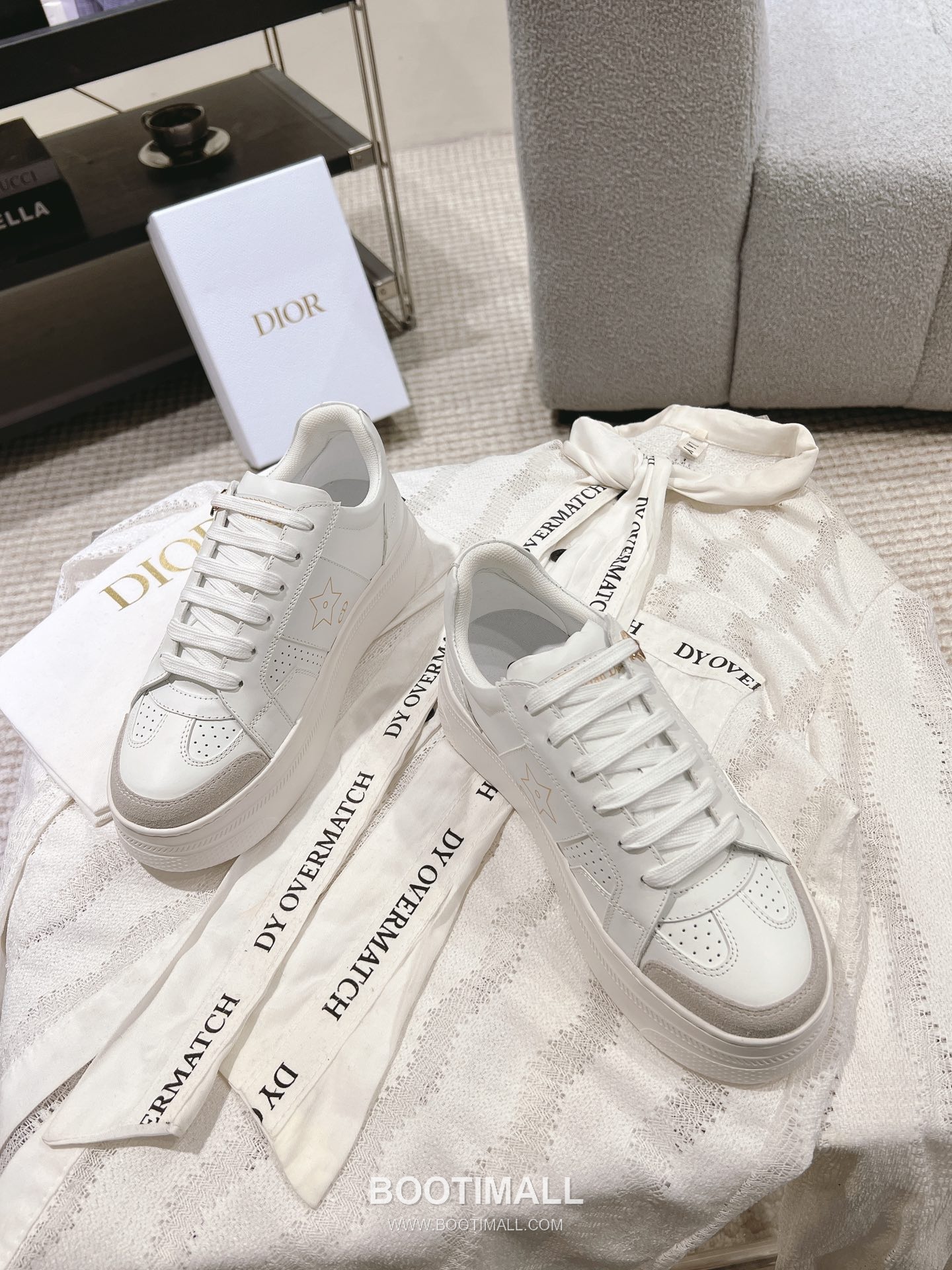 Dior Platform Thick Sole Suede Leather Star Detail Casual Sneakers 디올 플랫폼 두꺼운 밑창 스웨이드 레더 스타 디테일 캐주얼 스니커즈 2