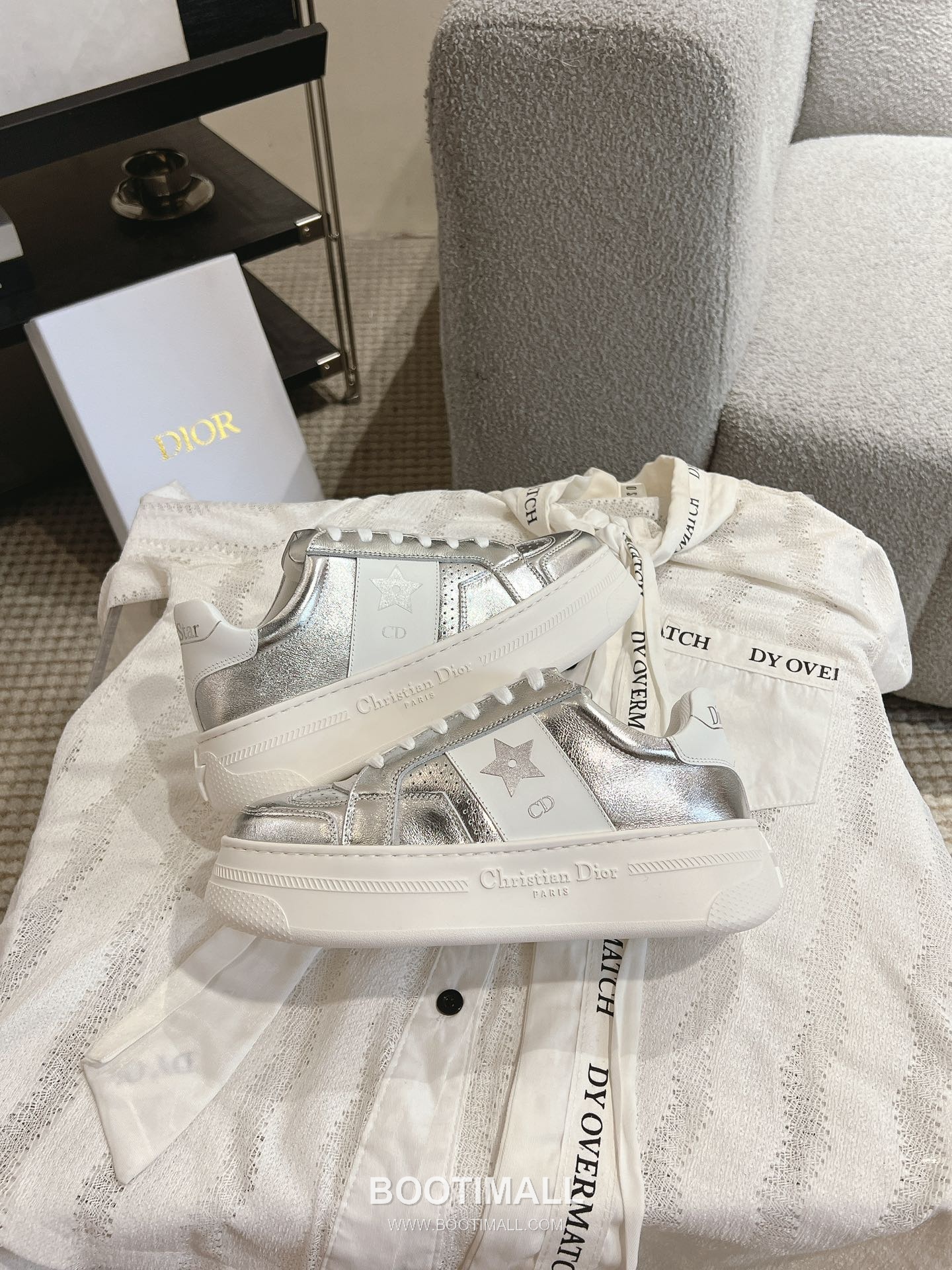 Dior Platform Thick Sole Suede Leather Star Detail Casual Sneakers 디올 플랫폼 두꺼운 밑창 스웨이드 레더 스타 디테일 캐주얼 스니커즈 3
