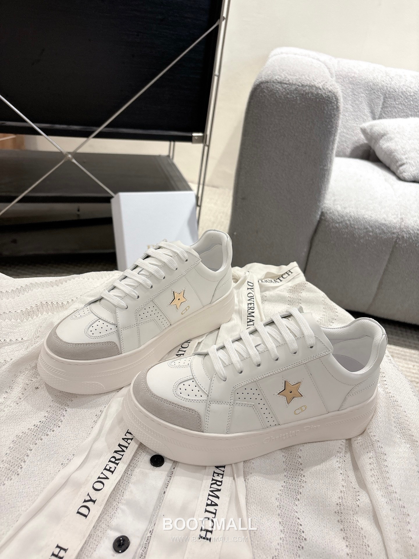 Dior Platform Thick Sole Suede Leather Star Detail Casual Sneakers 디올 플랫폼 두꺼운 밑창 스웨이드 레더 스타 디테일 캐주얼 스니커즈 3