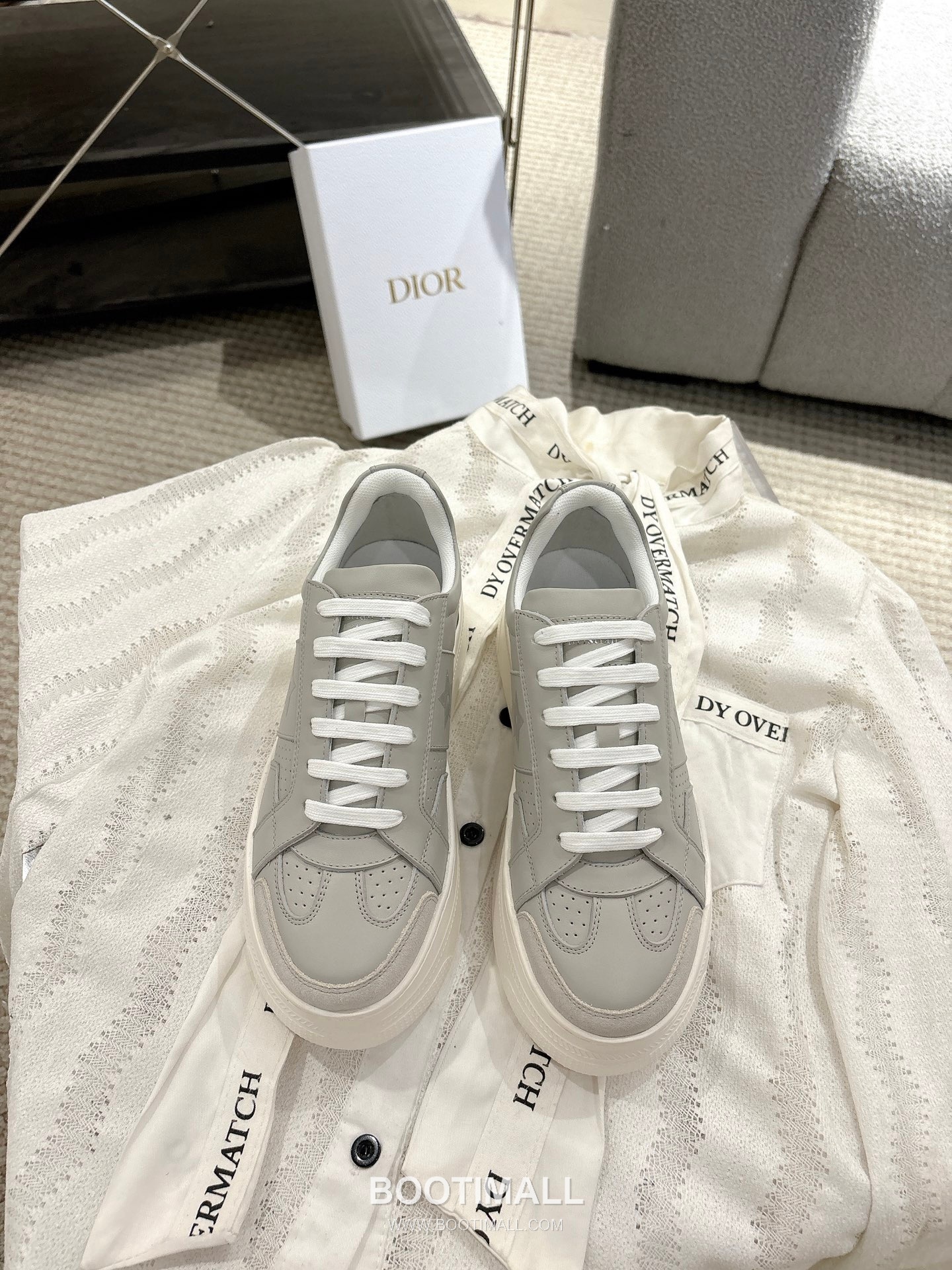 Dior Platform Thick Sole Suede Leather Star Detail Casual Sneakers 디올 플랫폼 두꺼운 밑창 스웨이드 레더 스타 디테일 캐주얼 스니커즈 1