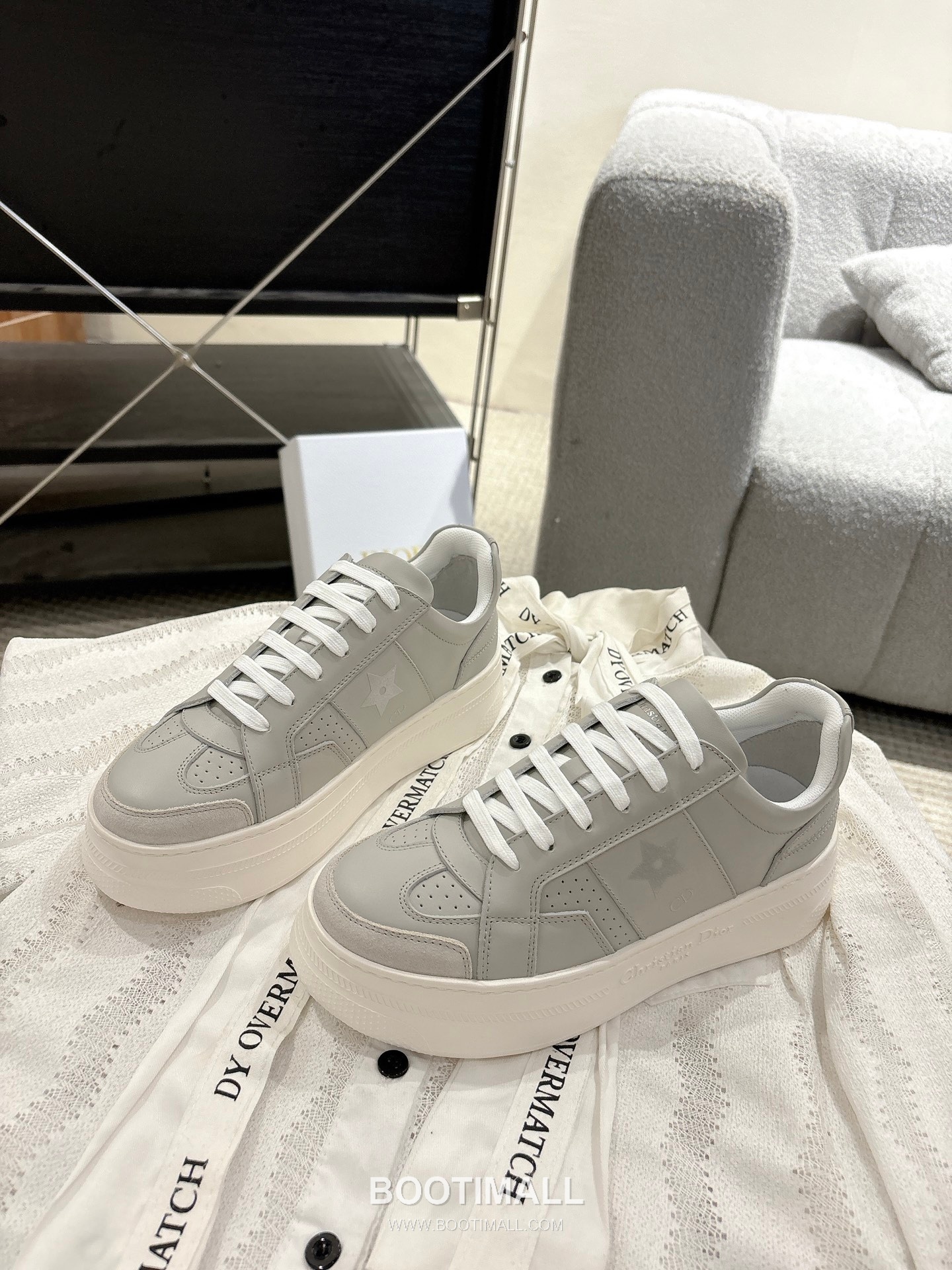 Dior Platform Thick Sole Suede Leather Star Detail Casual Sneakers 디올 플랫폼 두꺼운 밑창 스웨이드 레더 스타 디테일 캐주얼 스니커즈 3
