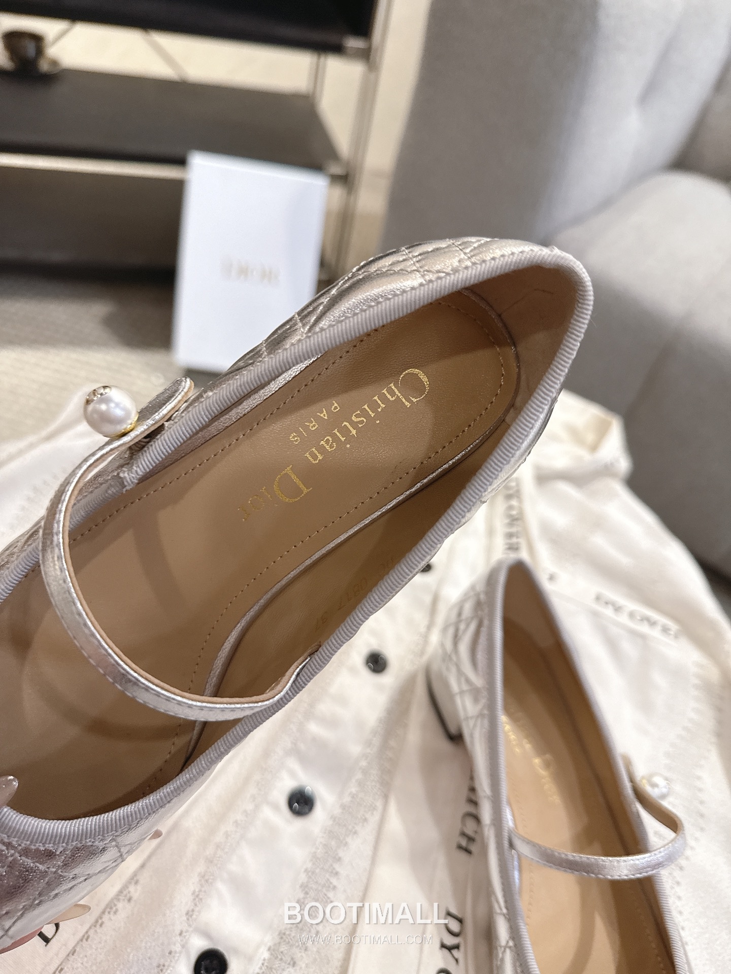Dior CD Pearl Quilted Lambskin Ballet Flat Shoes 디올 CD 펄 퀼팅 램스킨 발레 플랫 슈즈 4