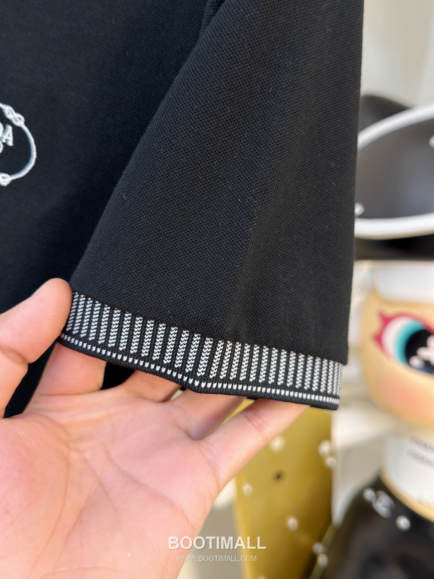 Prada Logo Pique Cotton Polo Shirt Black White 프라다 로고 피케 코튼 폴로 셔츠 블랙 화이트 6