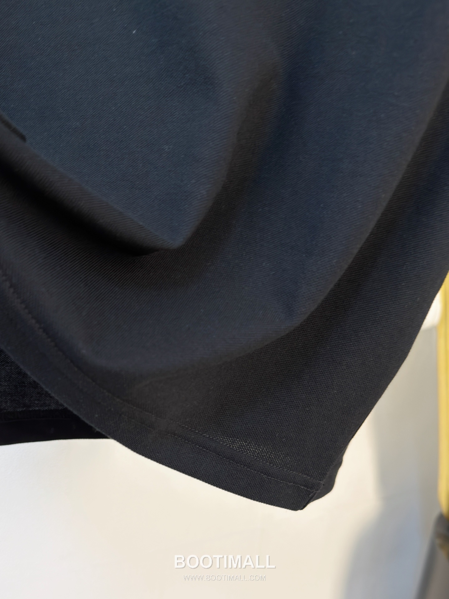 Prada Logo Pique Cotton Polo Shirt Black White 프라다 로고 피케 코튼 폴로 셔츠 블랙 화이트 7