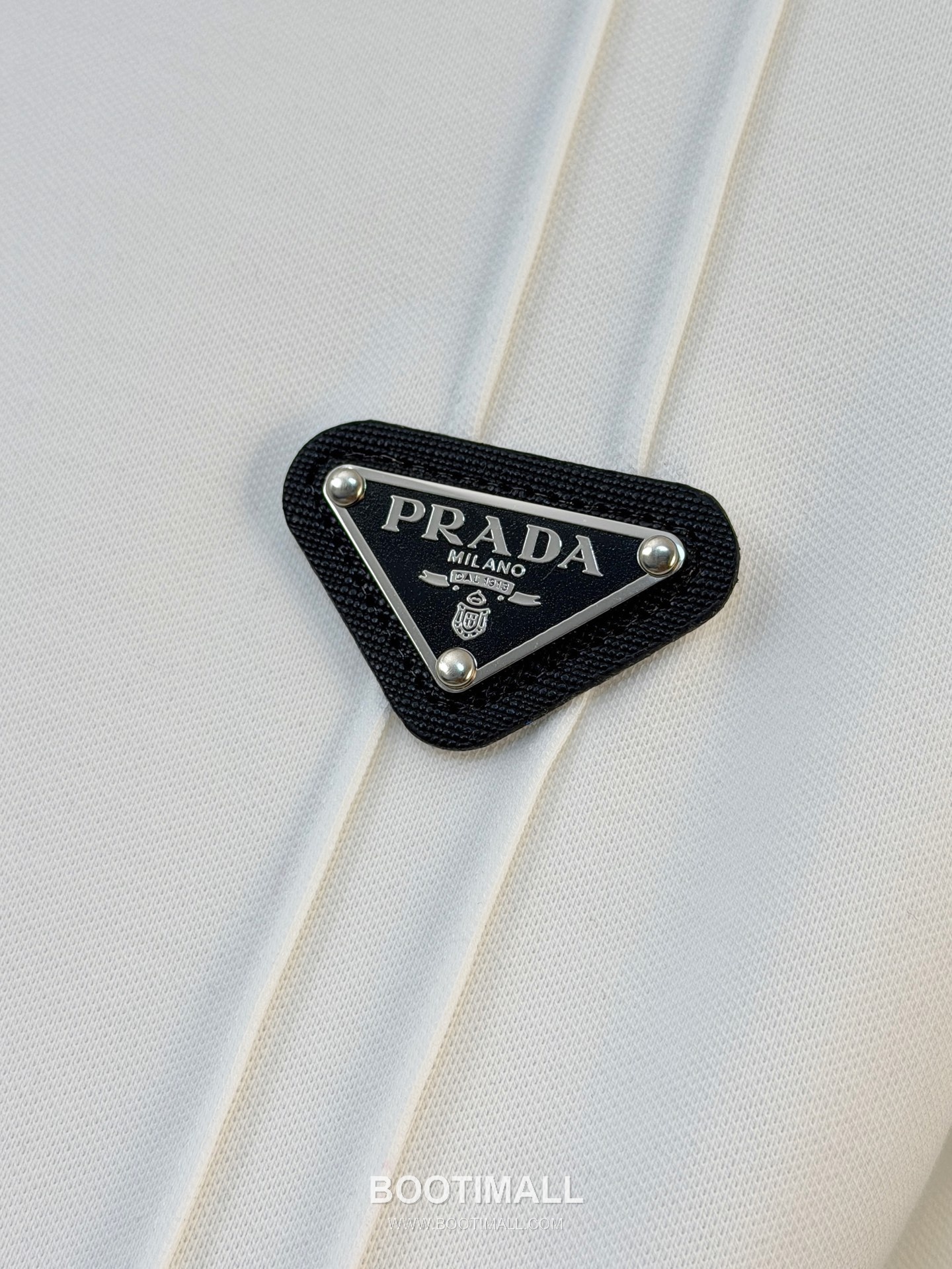 Prada Logo Pique Cotton Polo Shirt Black White 프라다 로고 피케 코튼 폴로 셔츠 블랙 화이트 6