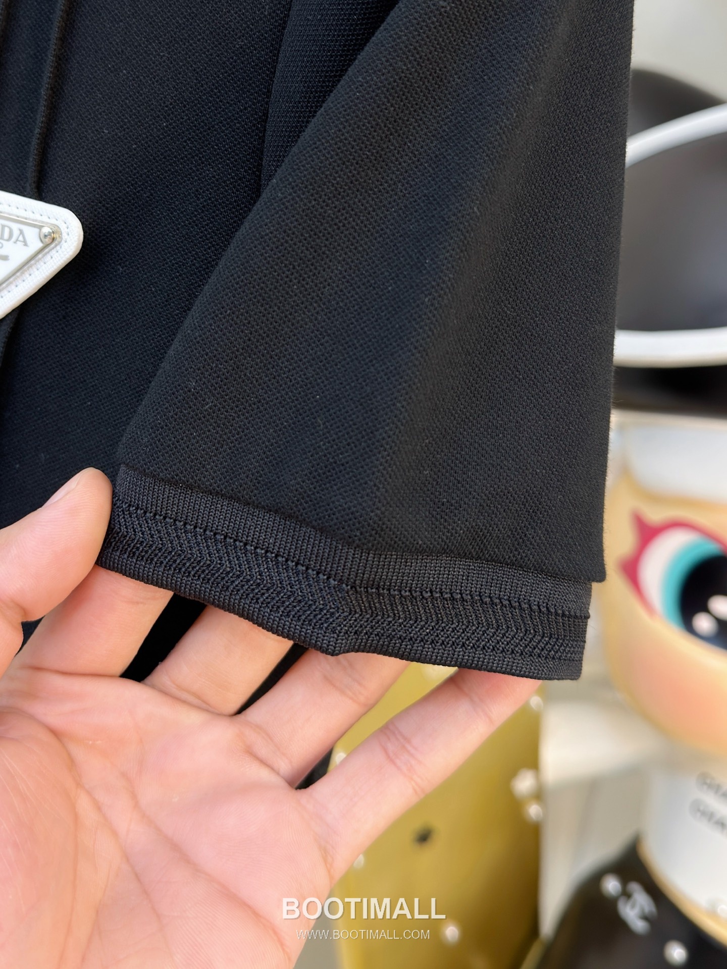 Prada Logo Pique Cotton Polo Shirt Black White 프라다 로고 피케 코튼 폴로 셔츠 블랙 화이트 6