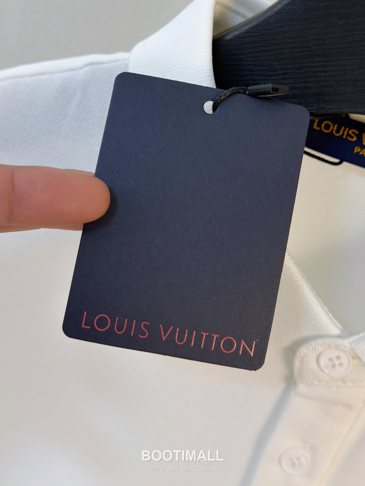 Louis Vuitton Logo Pique Cotton Polo Shirt White 루이비통 로고 피케 코튼 폴로 셔츠 화이트 4