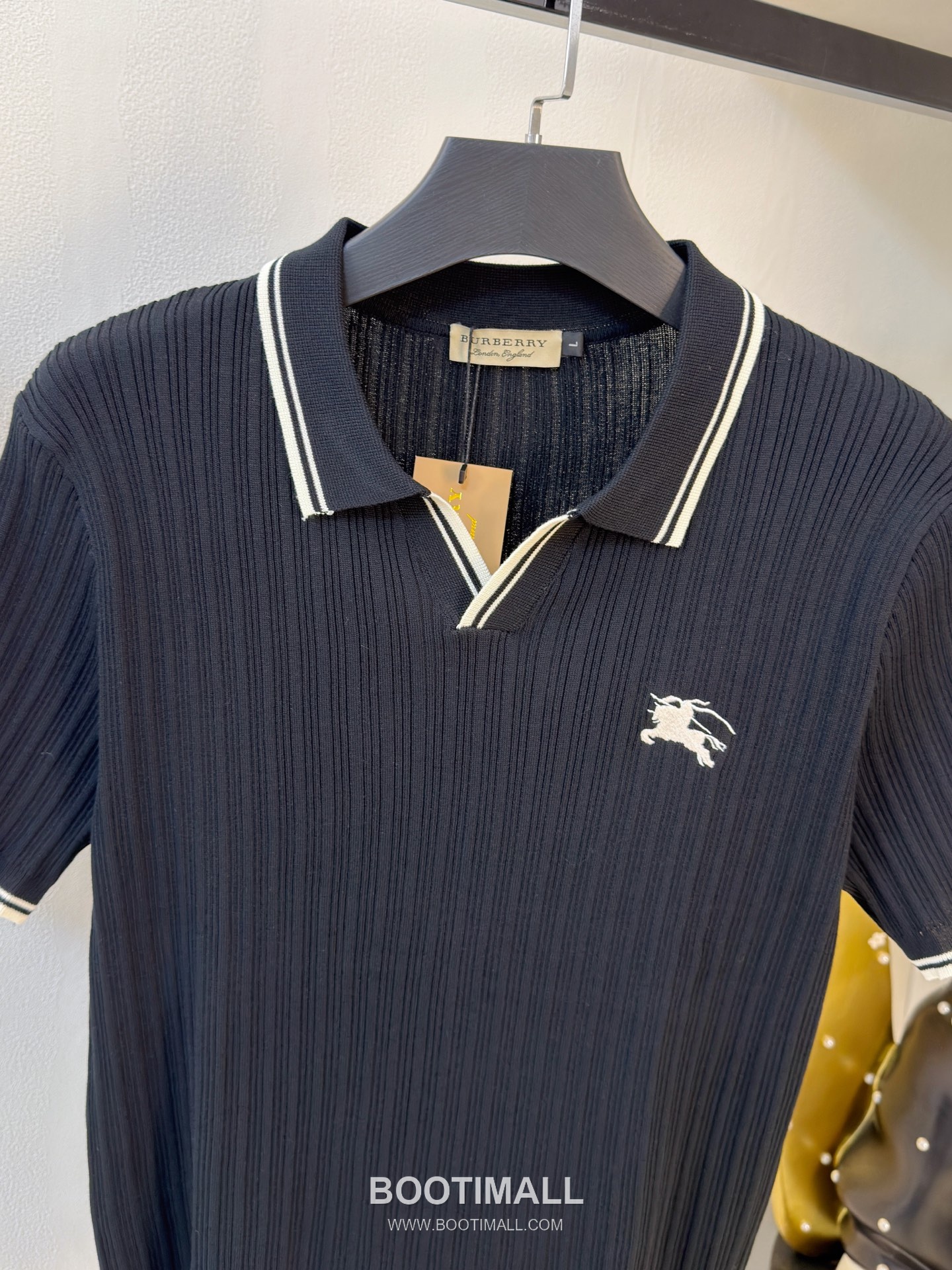 Burberry Spring Summer Premium Knit Short Sleeve T-Shirt 버버리 2026 봄여름 프리미엄 니트 반팔 티셔츠 2