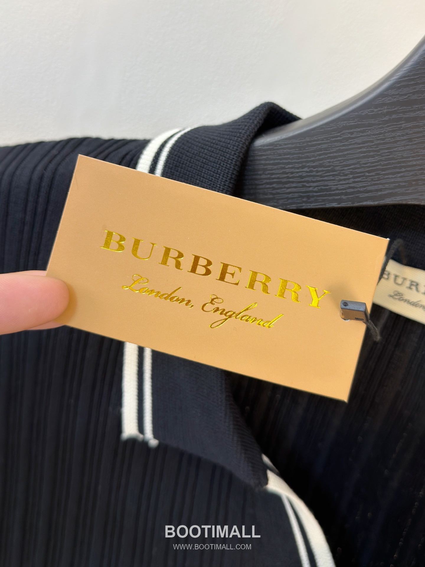 Burberry Spring Summer Premium Knit Short Sleeve T-Shirt 버버리 2026 봄여름 프리미엄 니트 반팔 티셔츠 4