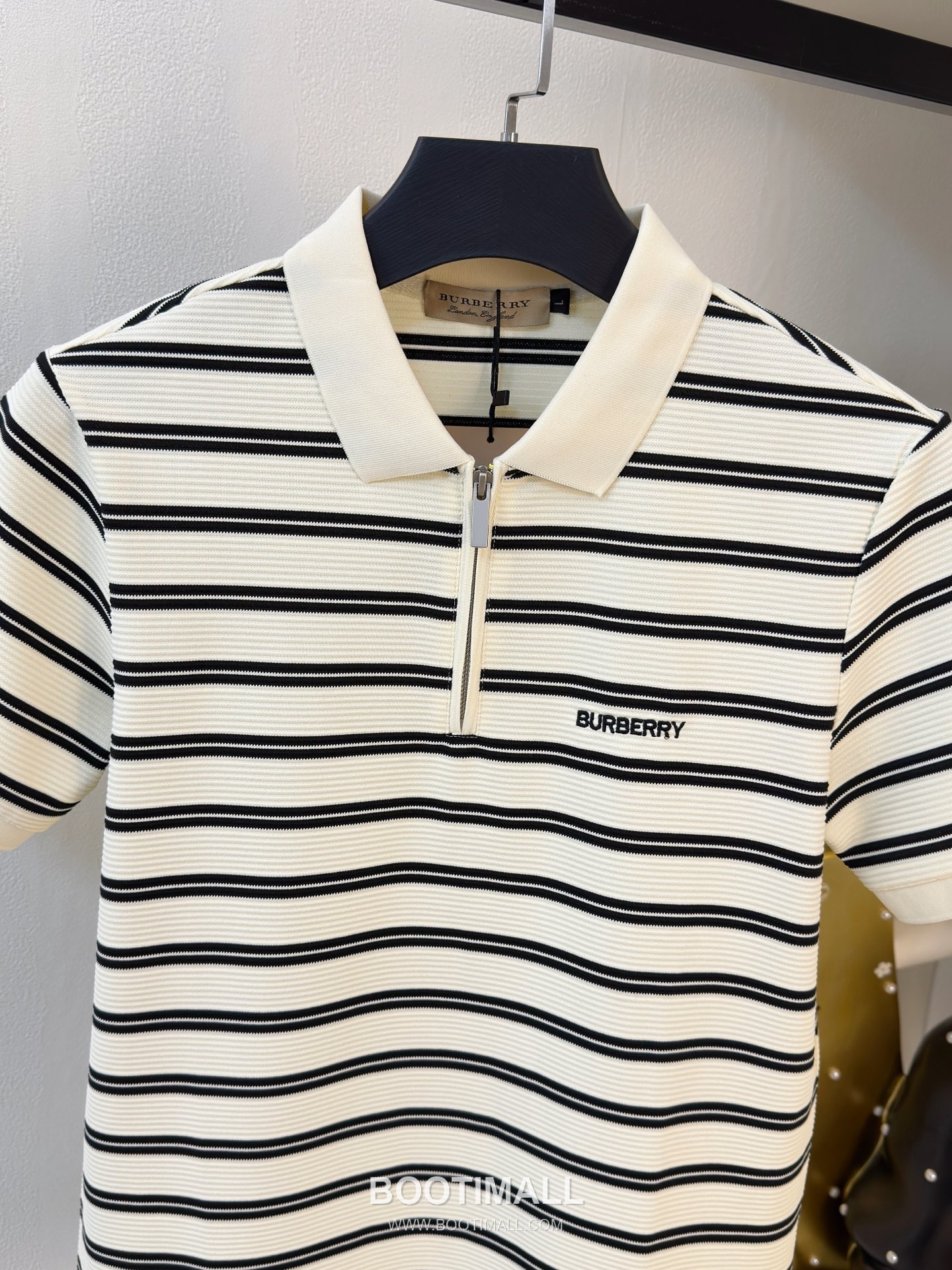 Burberry Spring Summer Premium Knit Short Sleeve T-Shirt 버버리 2026 봄여름 프리미엄 니트 반팔 티셔츠 3