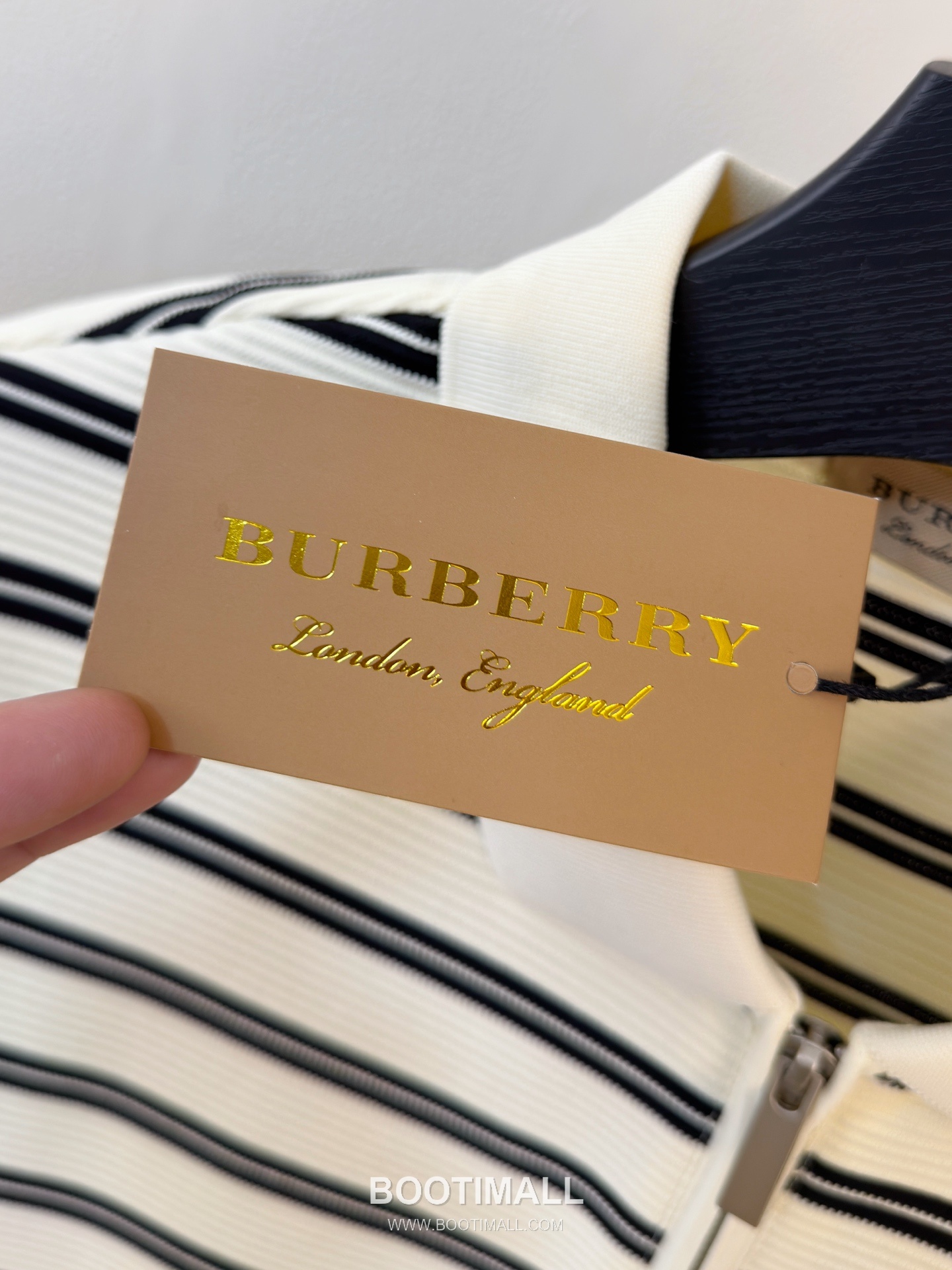 Burberry Spring Summer Premium Knit Short Sleeve T-Shirt 버버리 2026 봄여름 프리미엄 니트 반팔 티셔츠 5