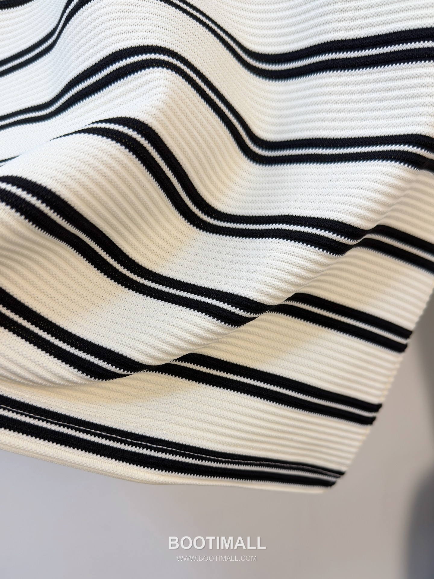 Burberry Spring Summer Premium Knit Short Sleeve T-Shirt 버버리 2026 봄여름 프리미엄 니트 반팔 티셔츠 8