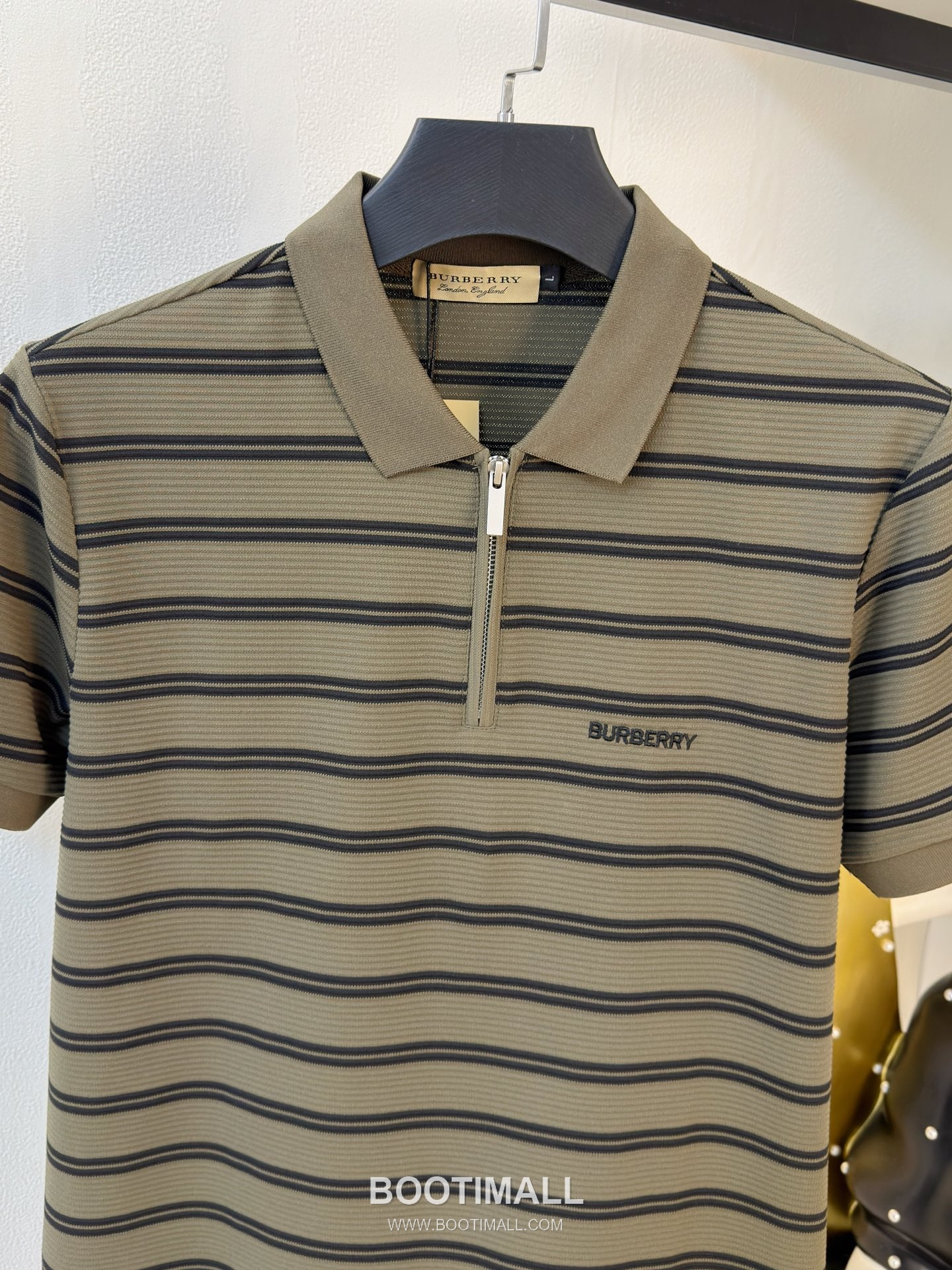 Burberry Spring Summer Premium Knit Short Sleeve T-Shirt 버버리 2026 봄여름 프리미엄 니트 반팔 티셔츠 2